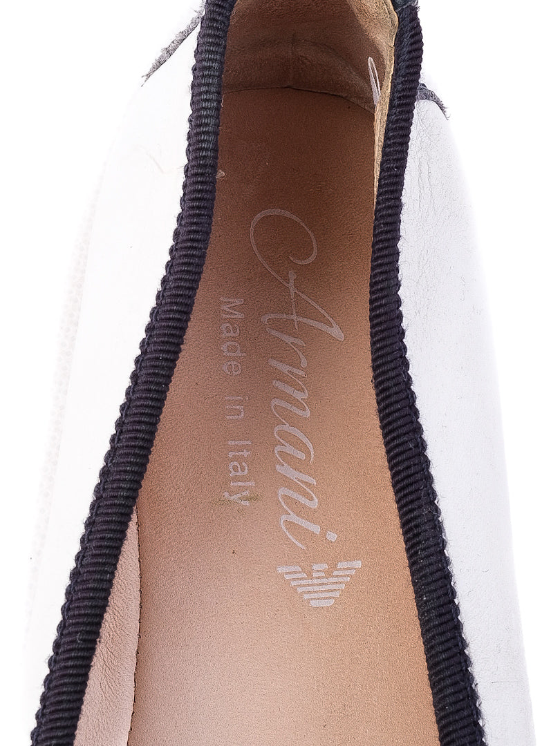 Excellent Armani Junior White Leather Ballerina Flats Size 33