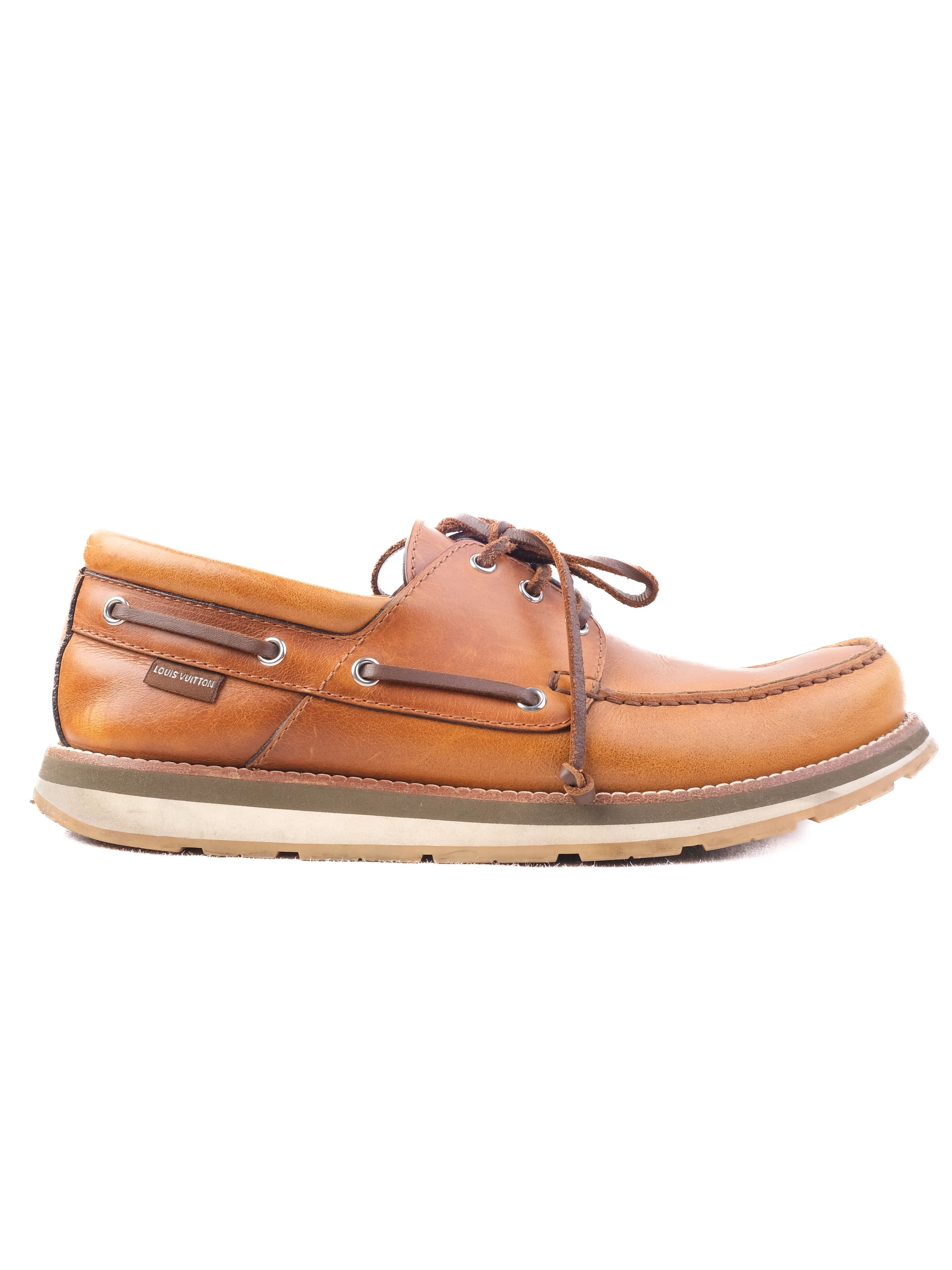 Excellent Louis Vuitton MenÕs Boat Shoe Orange Leather Size 43