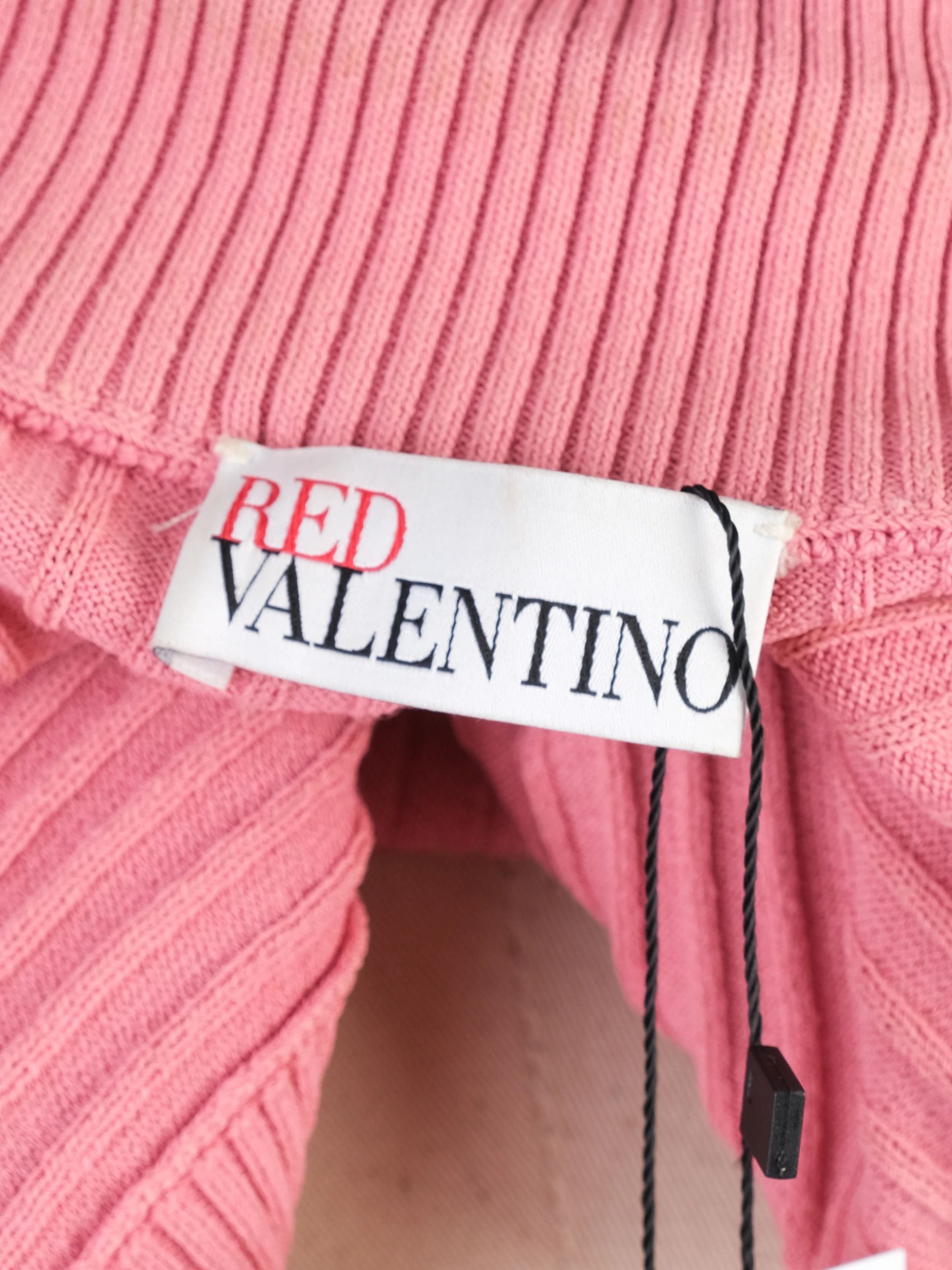 Excellent Red Valentino Pink Ribbed Sweater with Collar