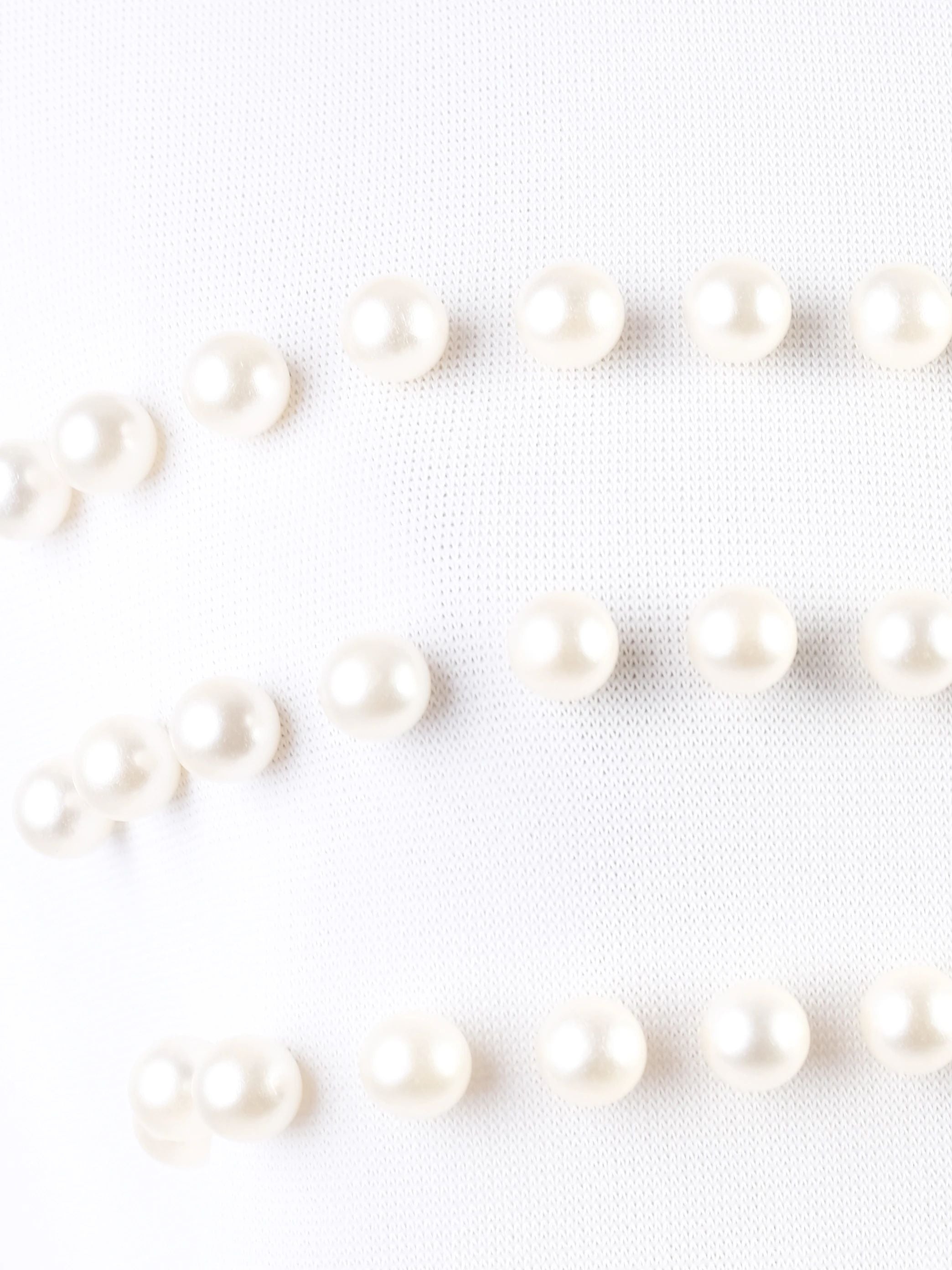 Excellent Giorgio Armani White Beaded Top Size M Women Viscose