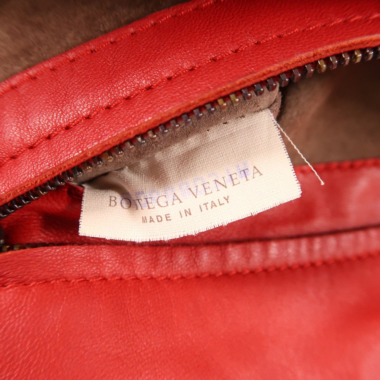 Bottega Veneta Sheepskin Leather Shoulder Bag Red Lambskin (sheep Leather)