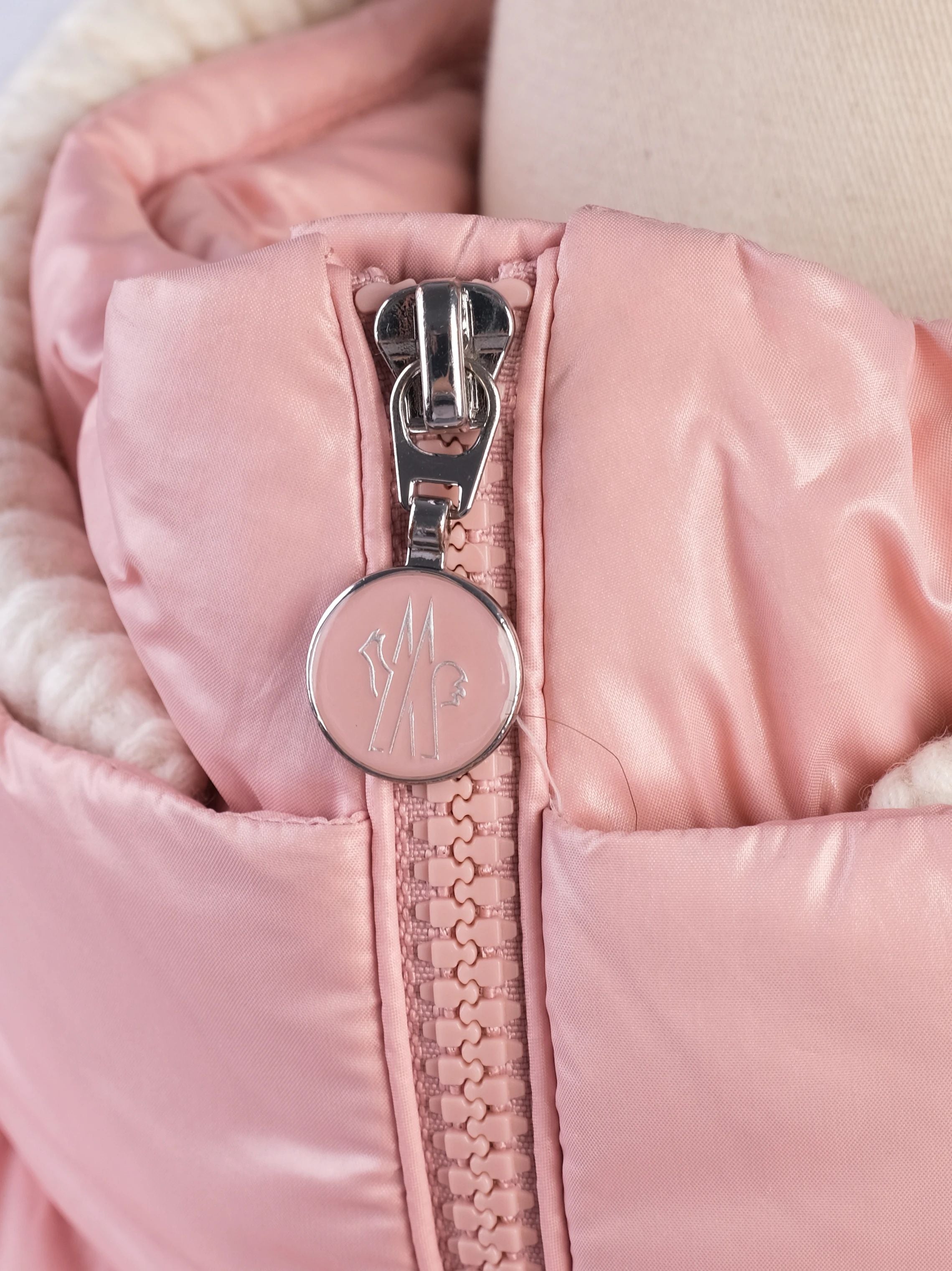 Excellent Moncler Pink Puffer Jacket Women Size XS Nylon