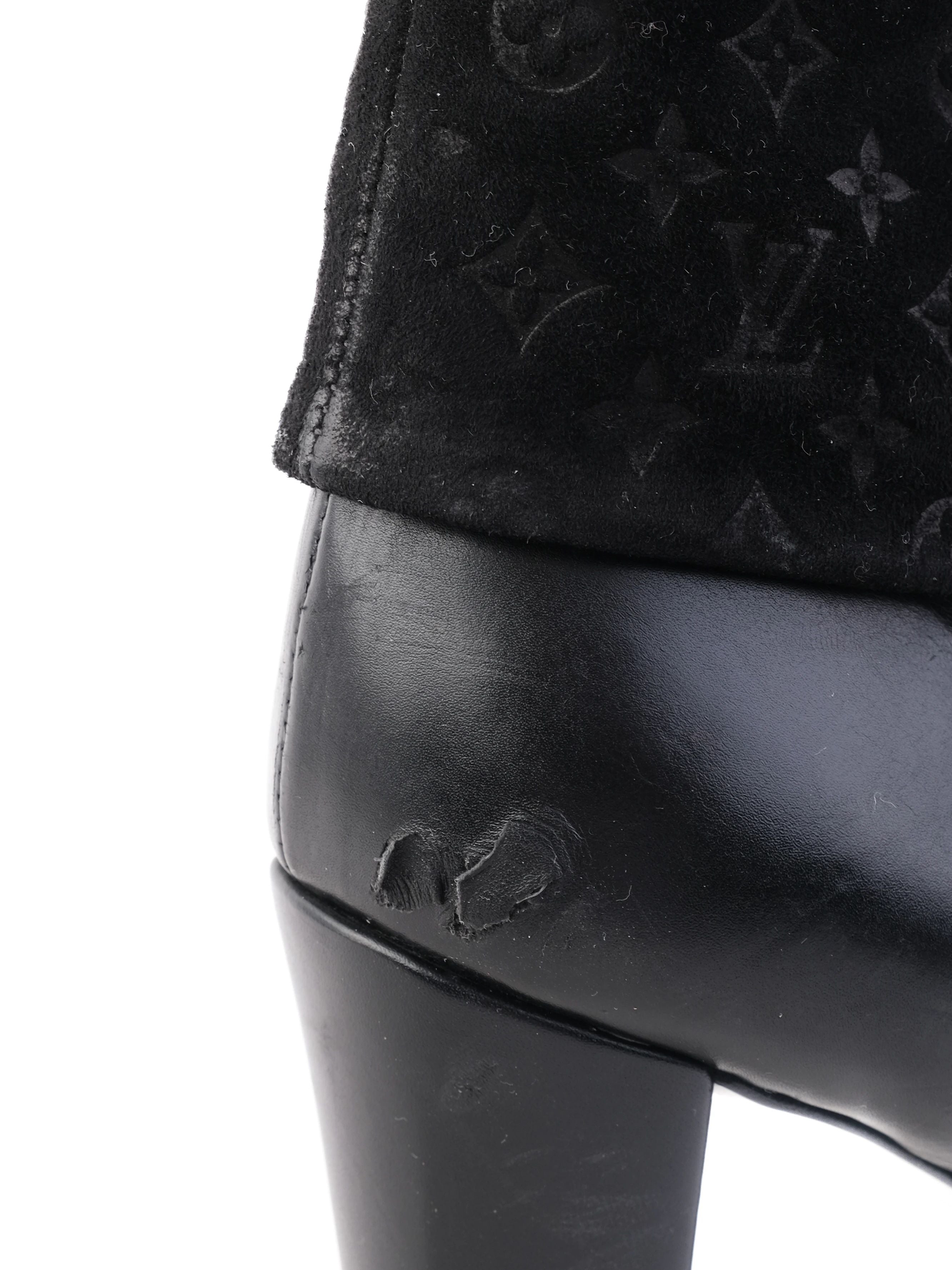 Excellent Louis Vuitton Black Leather Ankle Boots Size 35.5