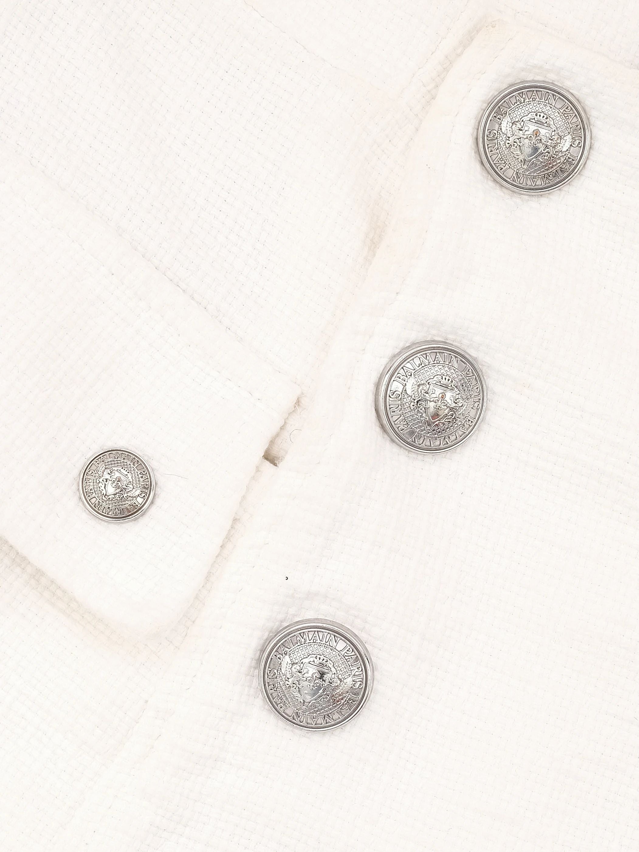 Excellent Balmain White Cotton Shorts with Silver Buttons Size S