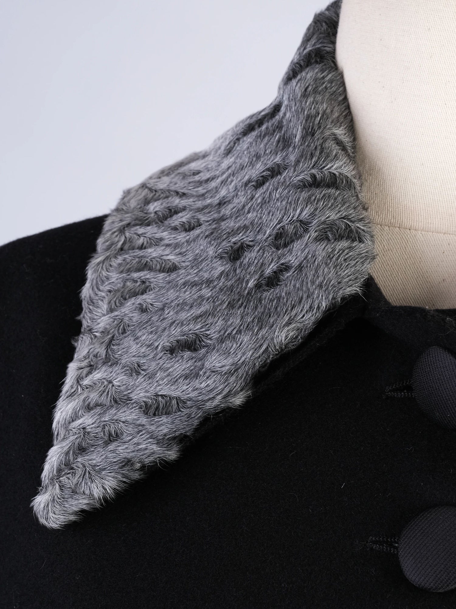 Excellent Dolce Gabbana Black Wool Coat with Textured Collar Size S