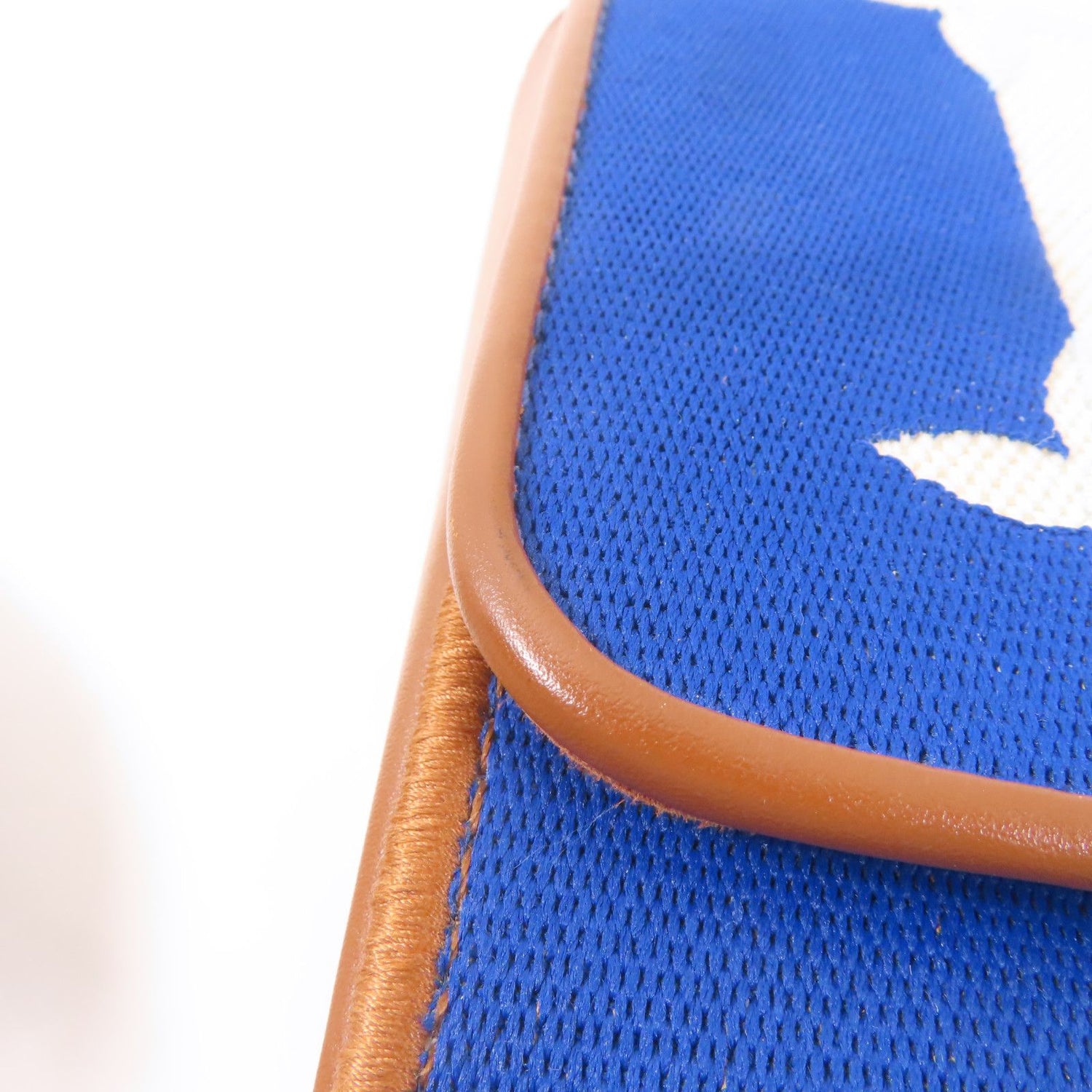 Louis Vuitton Canvas/leather Twist Gold Shoulder Back Bag Blue/white/black Blue White Blue/white/brown Shoulder Bag M 57