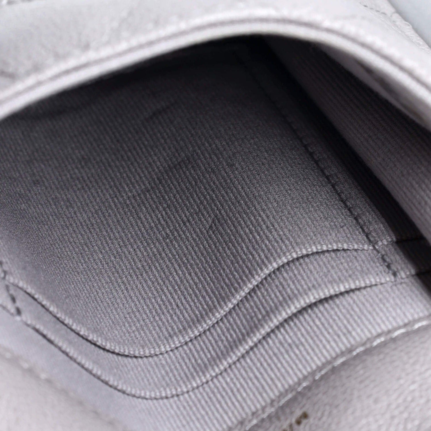 Chanel Textured Cc Flap Phone Holder Crossbody Bag With Airpods Pro Case Quilted Caviar