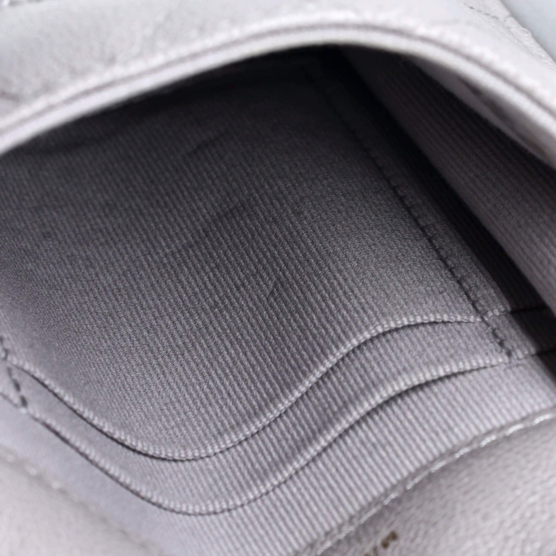 Chanel Textured Cc Flap Phone Holder Crossbody Bag With Airpods Pro Case Quilted Caviar