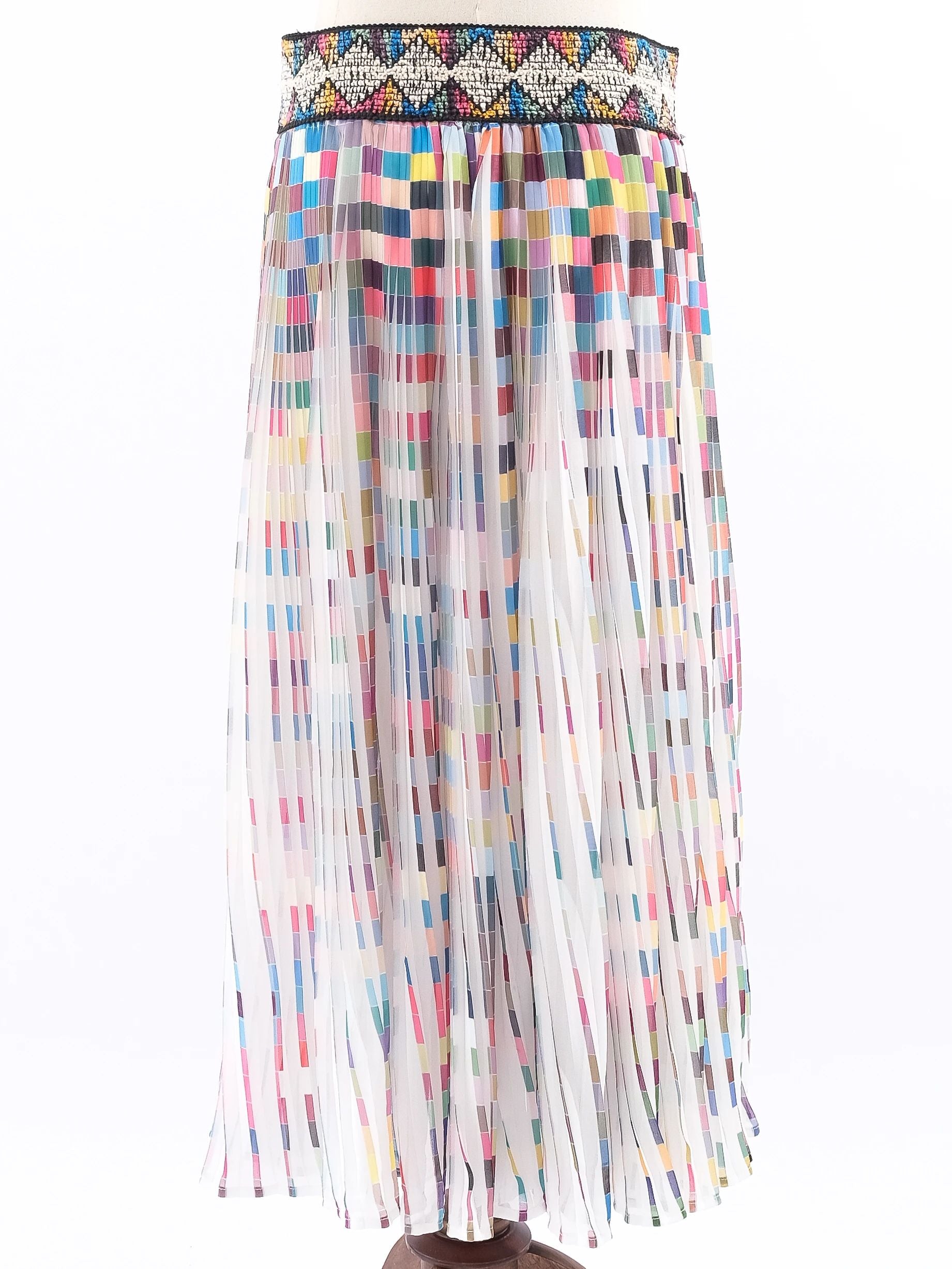 Excellent Vakko Pleated Skirt Multicolored Geometric Pattern Made in Italy