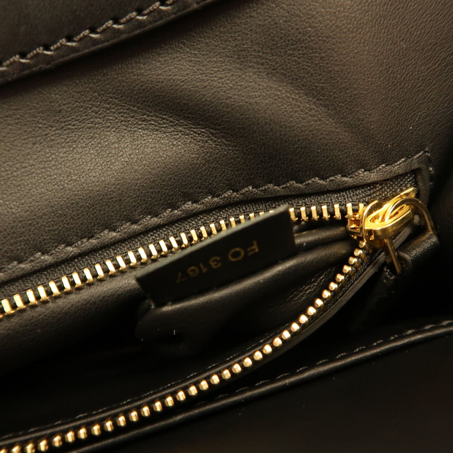 Louis Vuitton Cowhide Leather Studs Bicolor Hand-turn Shoulder Bag Beige Black Beige/black 2way Shoulder Bag M 51654