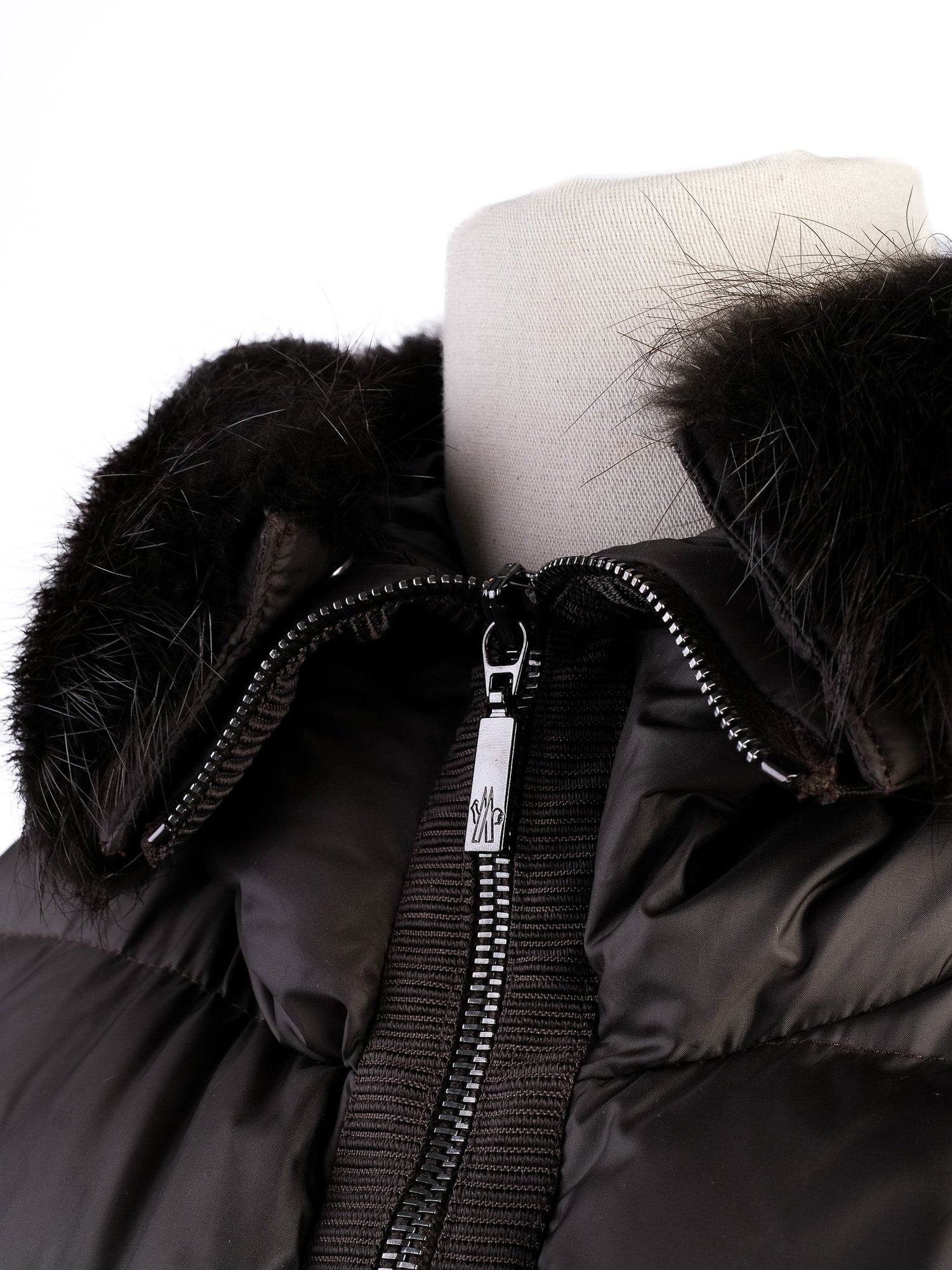 Excellent Moncler Green Long Puffer Jacket Size XS with Fur Hood