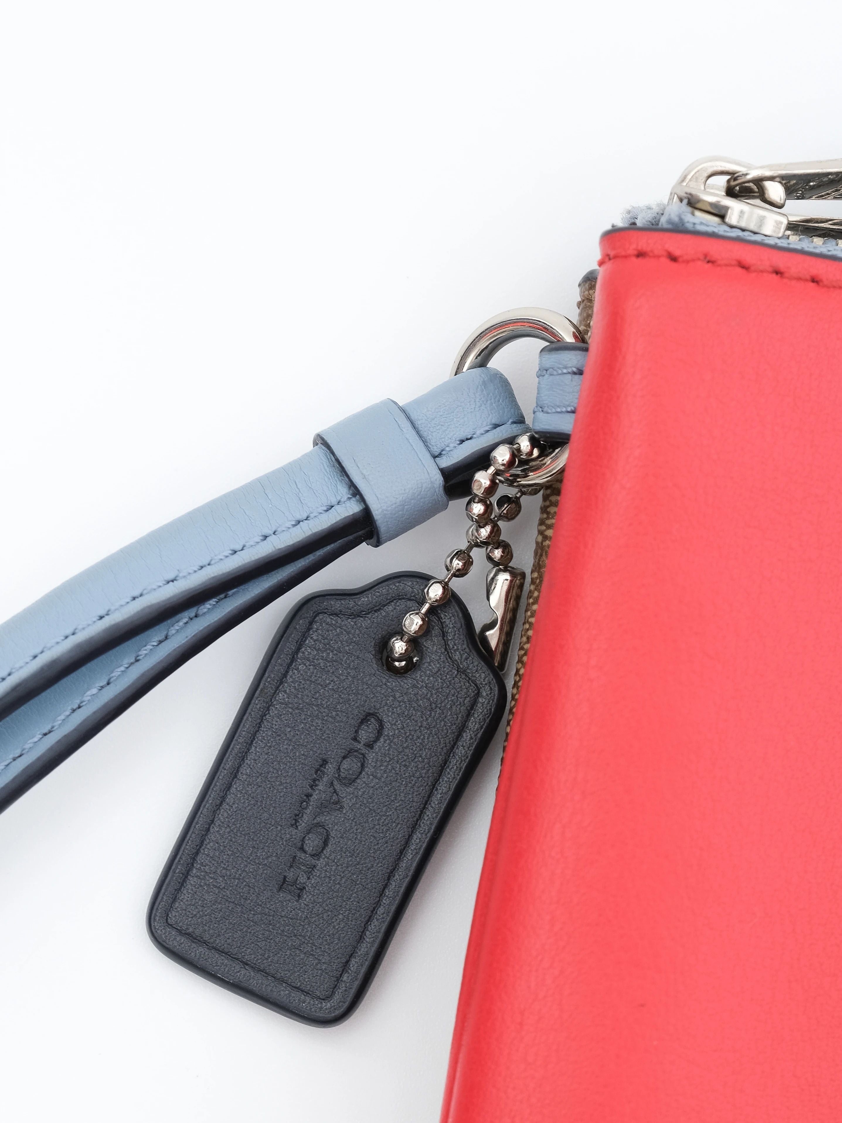 Excellent Coach Leather Clutch Wristlet in Combined Colors