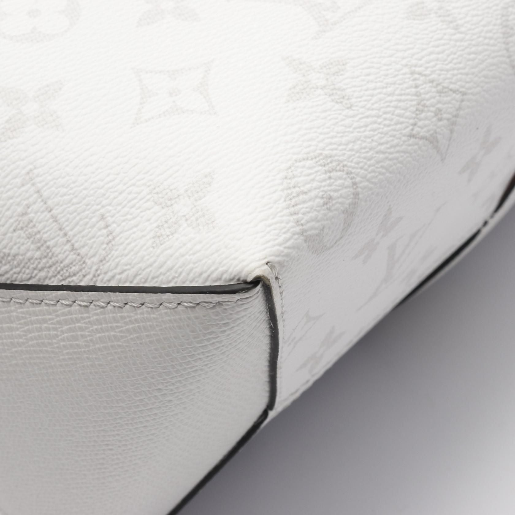 Louis Vuitton Weekend Tote Nm Blanc White Tote Bag M 30919