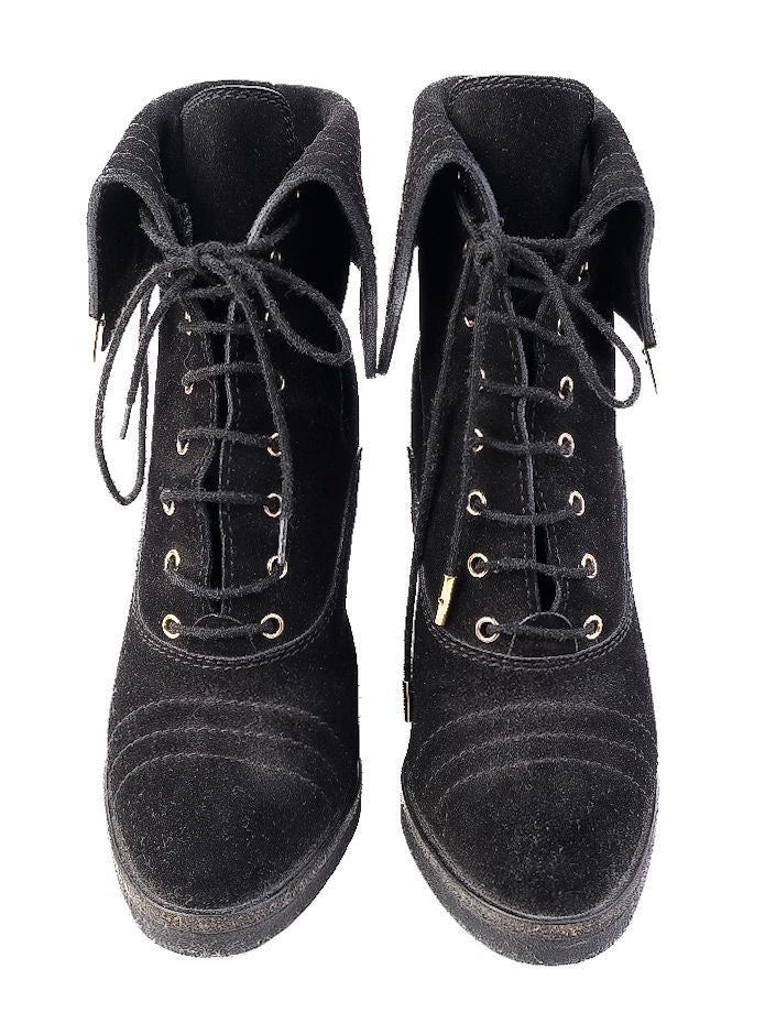 Excellent Louis Vuitton Black Leather Heeled Ankle Boots Size 36