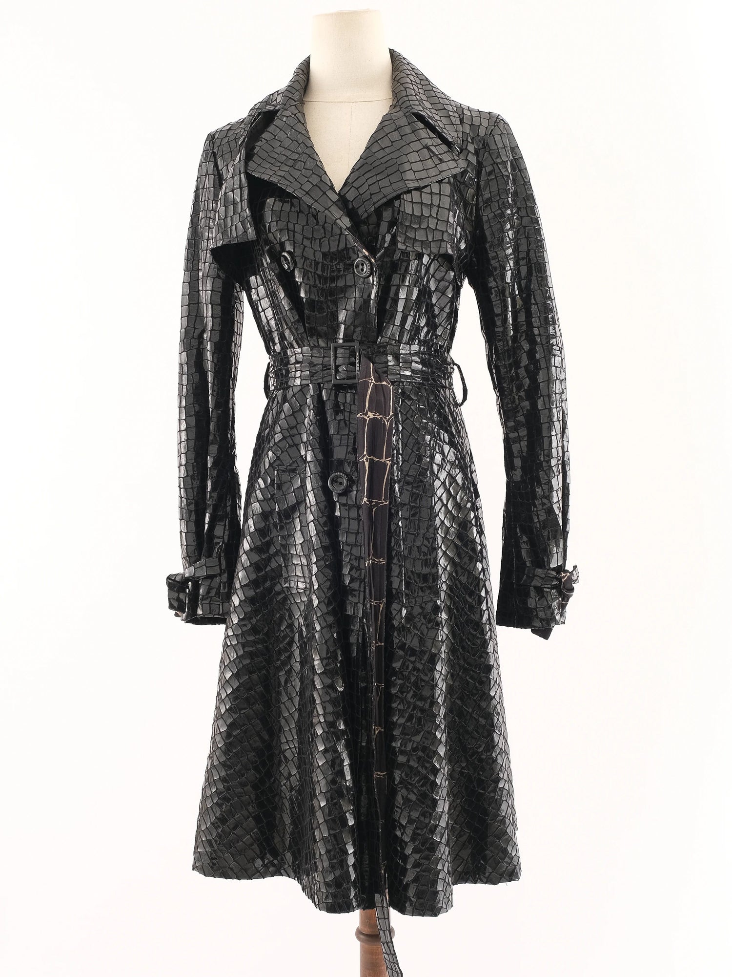 Excellent Armani Collezioni Black Crocodile-Patterned Trench Coat L