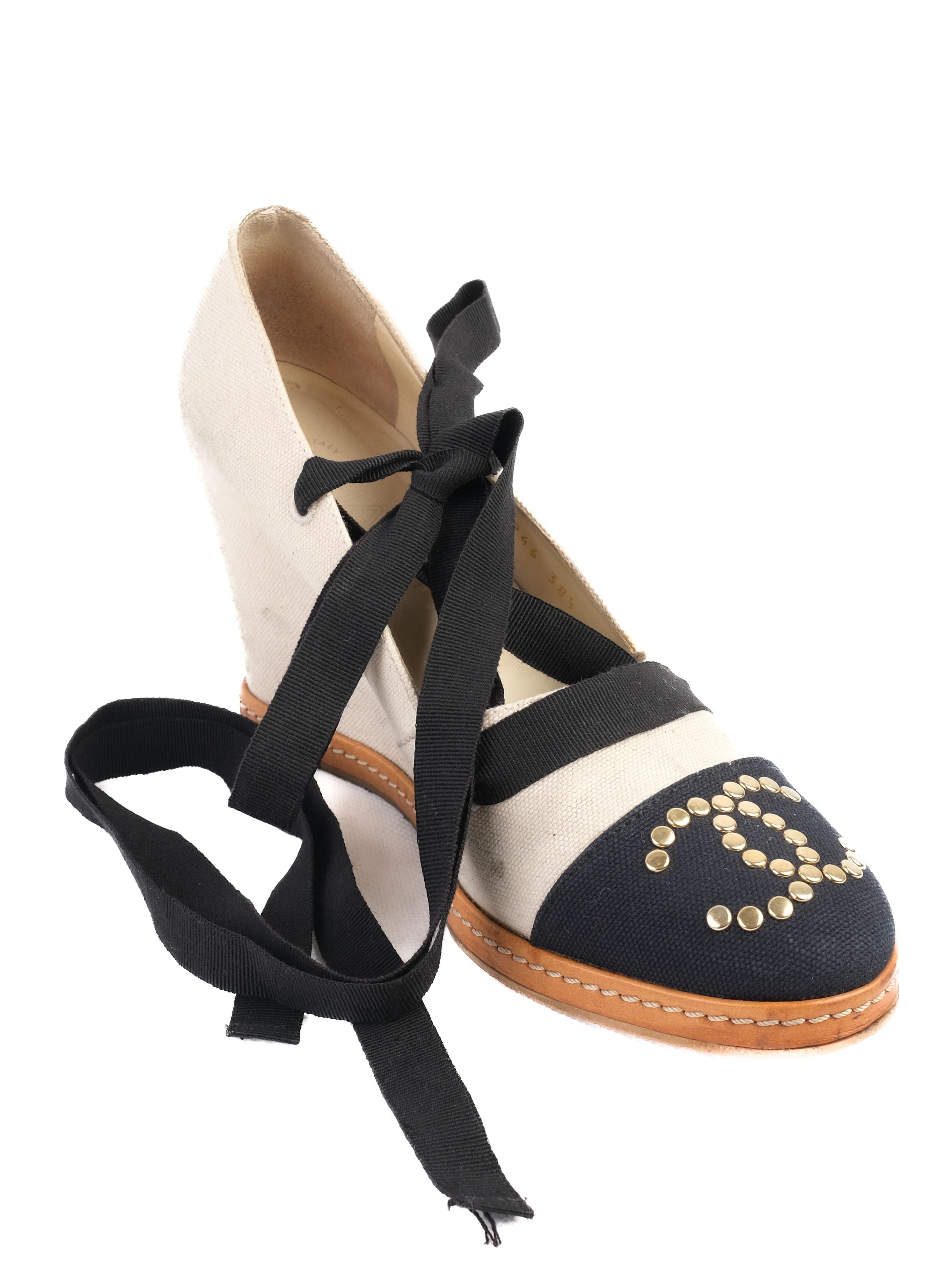 Good Chanel Gray Wedge Heel Shoes Size 38.5 with Gold Detailing