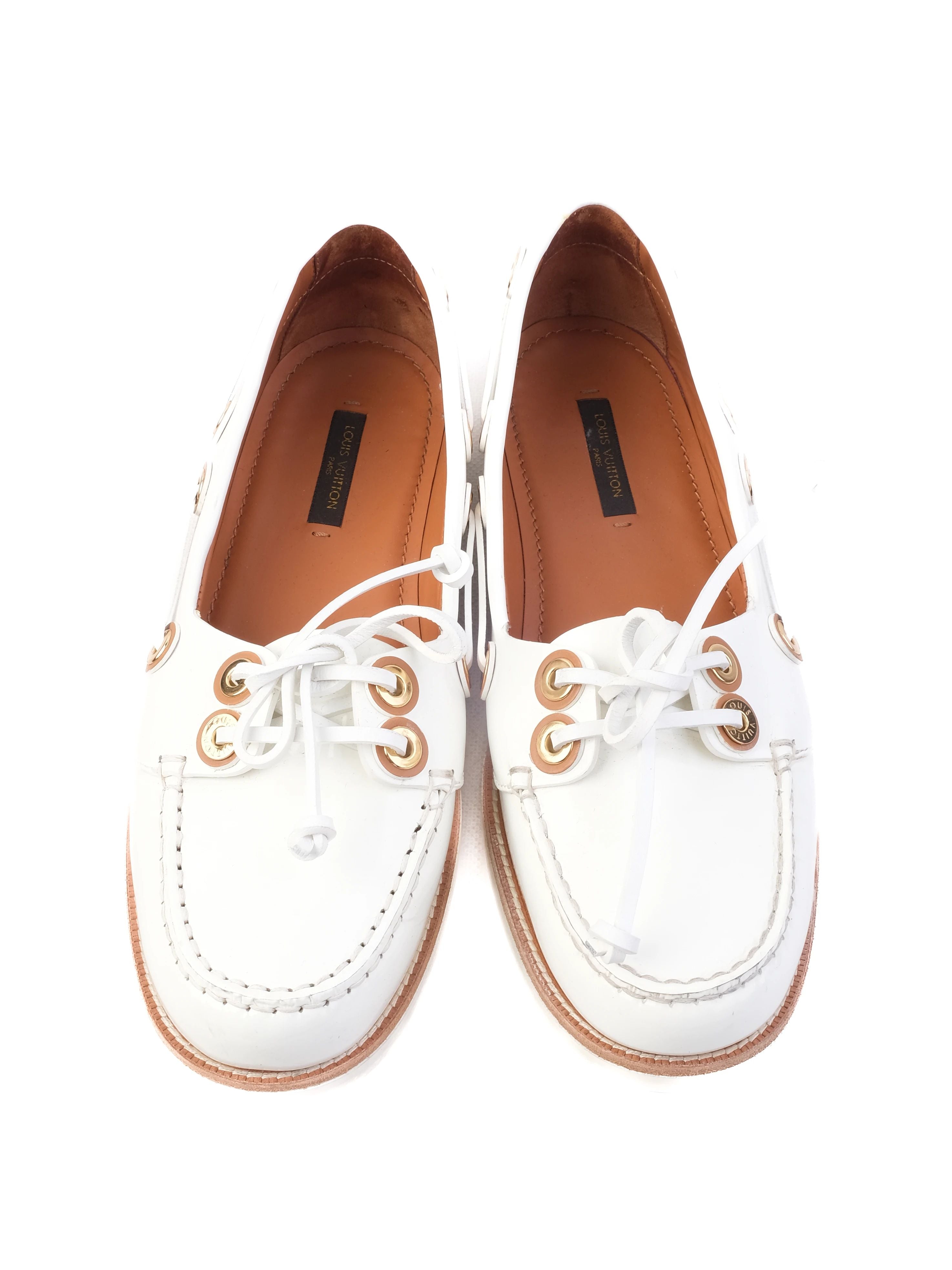 Excellent Louis Vuitton Women White Leather Boat Shoe Size 40