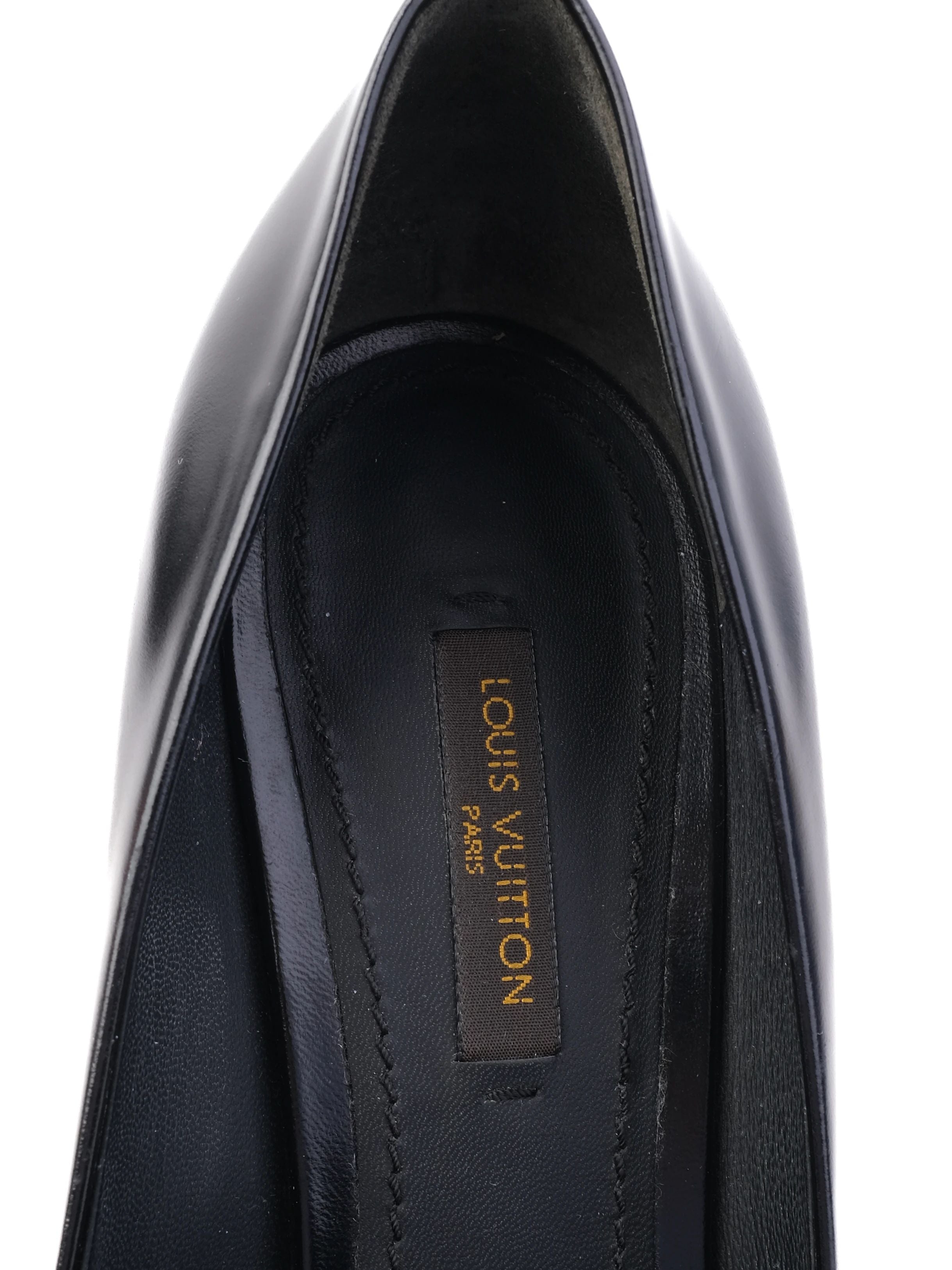 Excellent Louis Vuitton Black High-Heeled Shoes Size 38.5 Leather