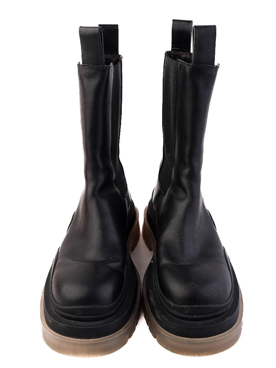 Excellent Bottega Veneta Black Leather Chelsea Boots Size 38