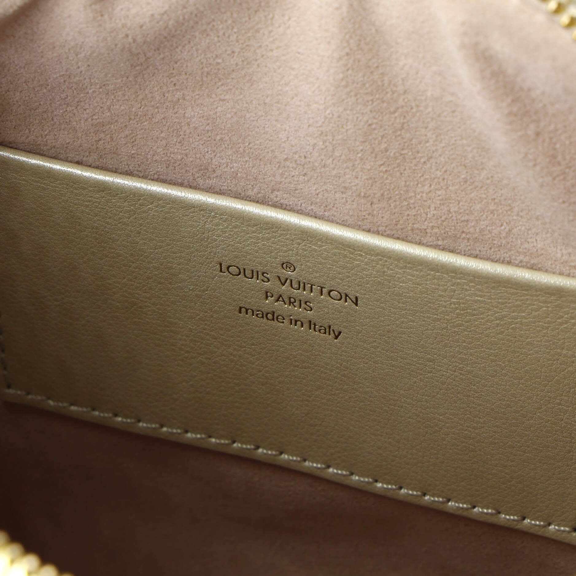 Louis Vuitton Speedy Bandouliere Bag Limited Edition Fall In Love Monogram Embossed Lambskin 22