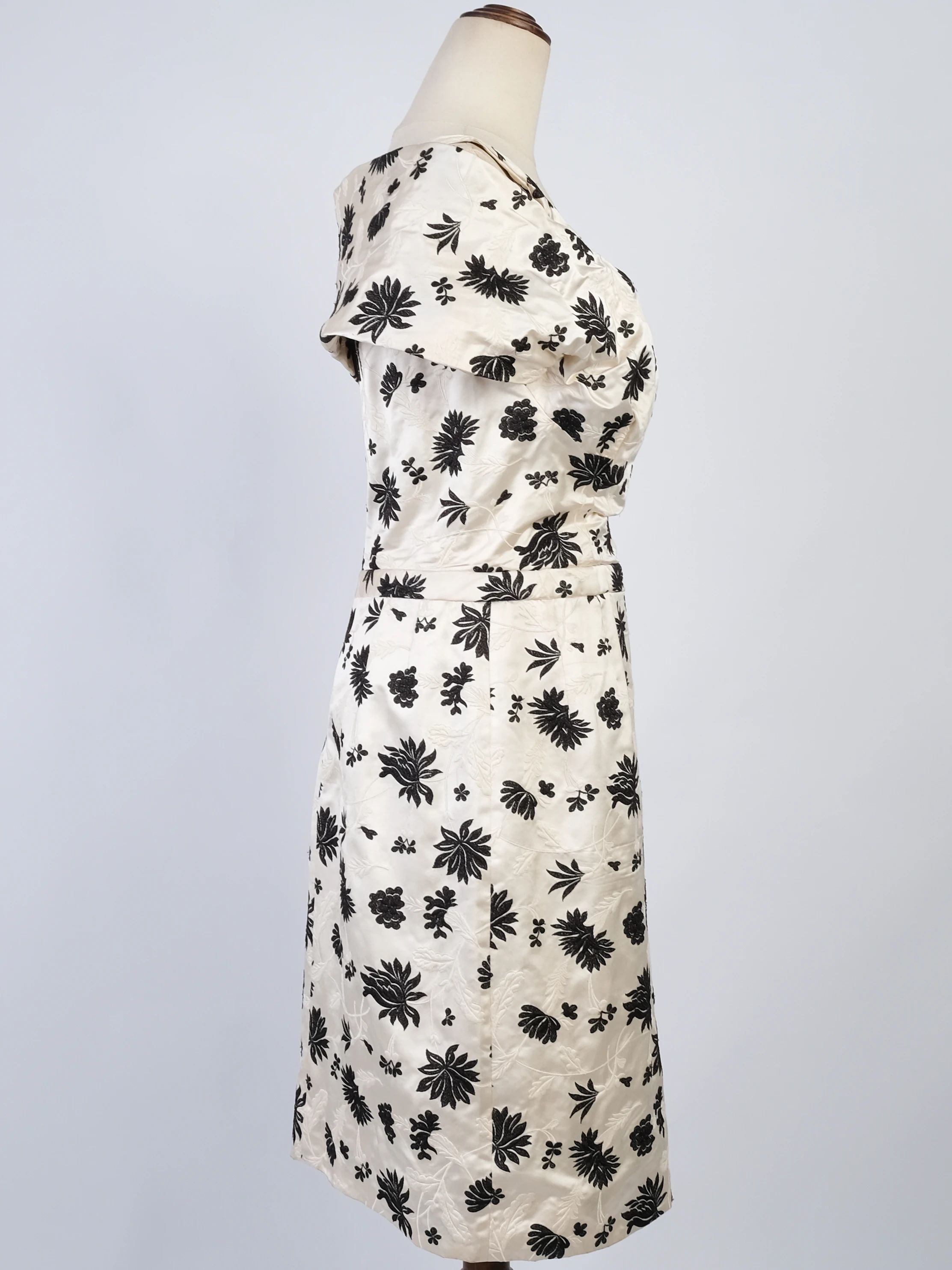 Excellent Balenciaga Cream Floral Silk Dress Size L