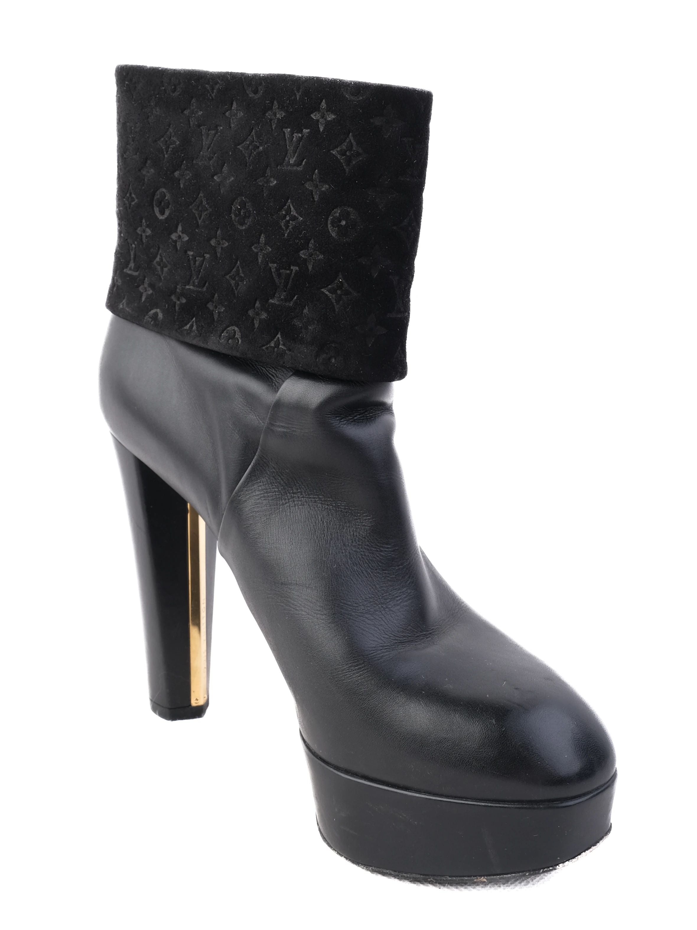 Excellent Louis Vuitton Black Leather Ankle Boots Size 35.5