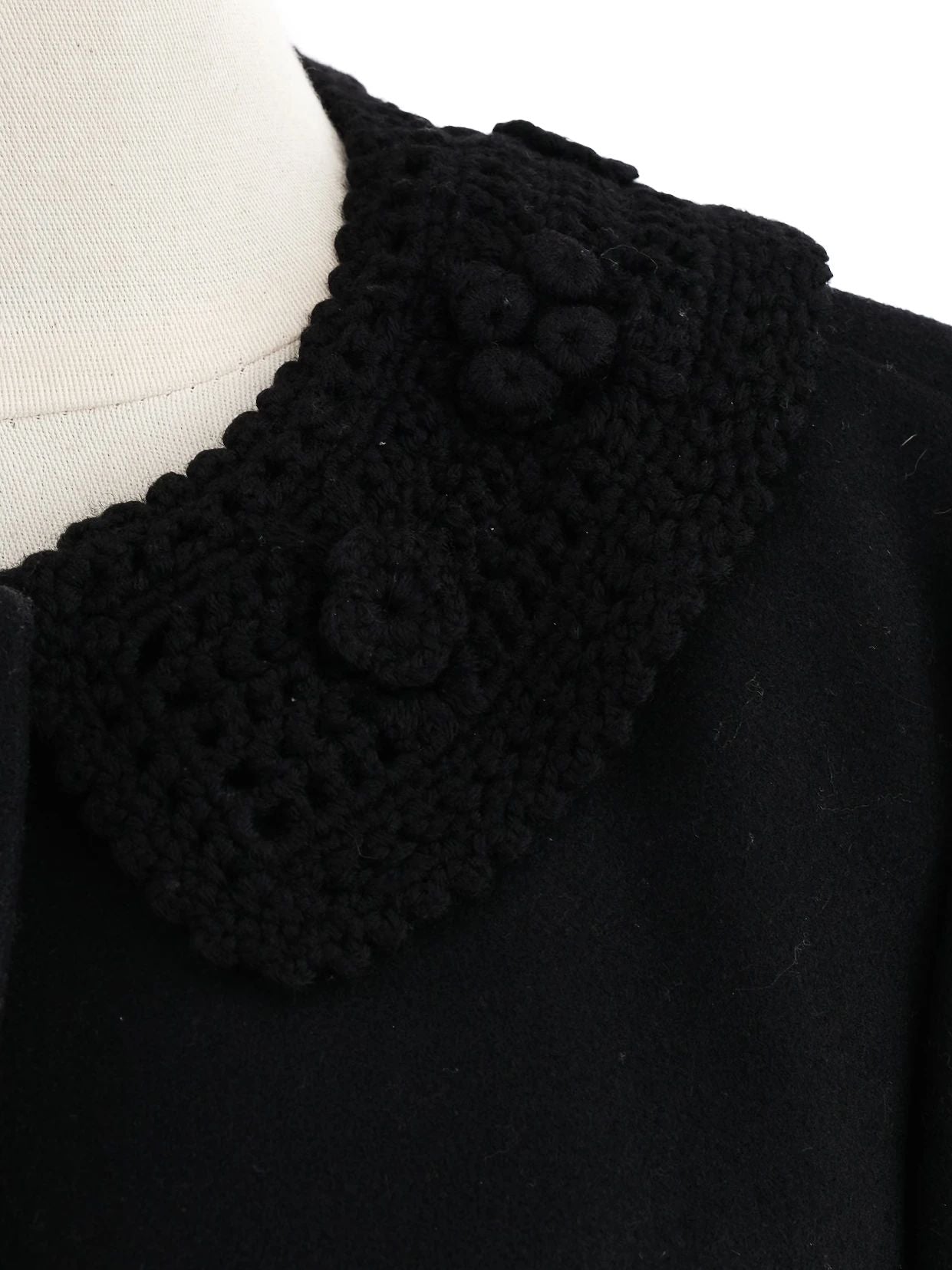 Excellent Red Valentino Black Wool Coat Size L with Textured Detail
