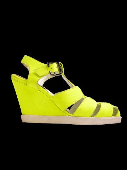 Good Judari Green Leather Wedge Sandals Size 36 with Buckle