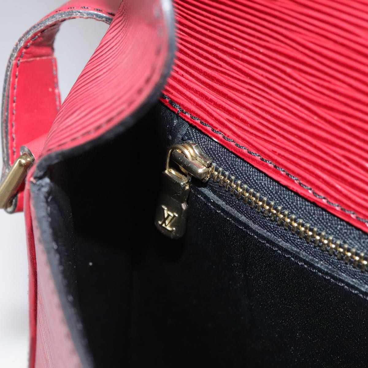 Louis Vuitton Epi Saint Cloud Gm Shoulder Bag Red M 52197 Lv Auth