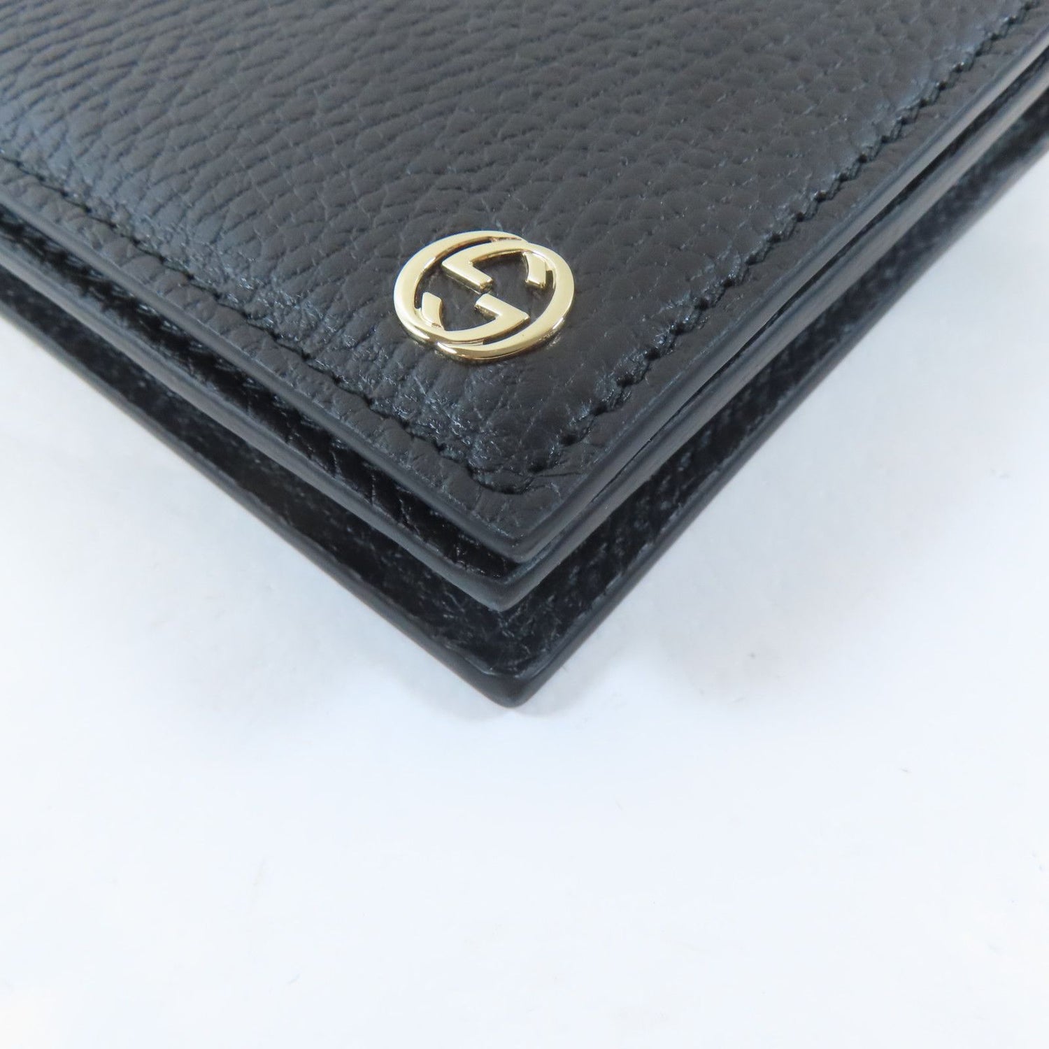Gucci Textured Calfskin Medium Betty Chain Wallet Black