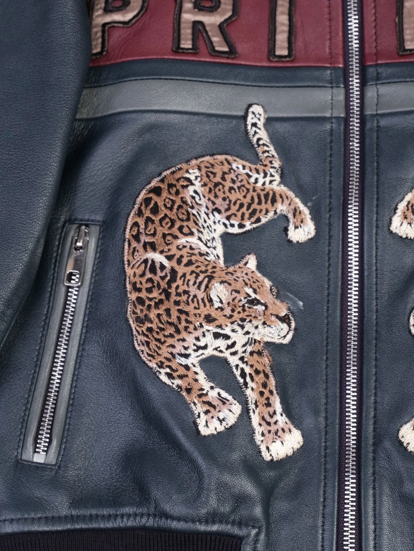 Excellent Dolce Gabbana Leather Kids Jacket Size 5 - Embroidered Design