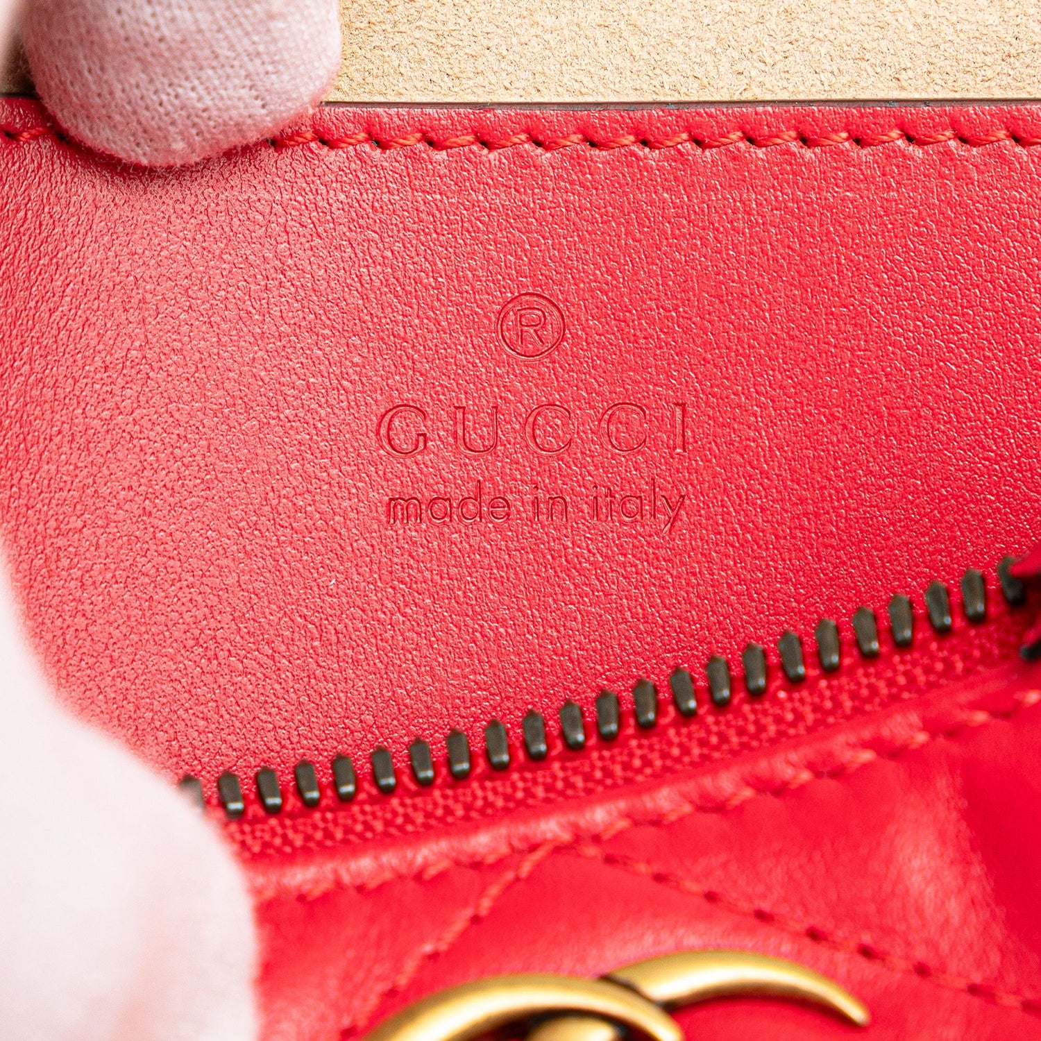 Gucci GG Marmont Matelasse Leather Shoulder Bag Red