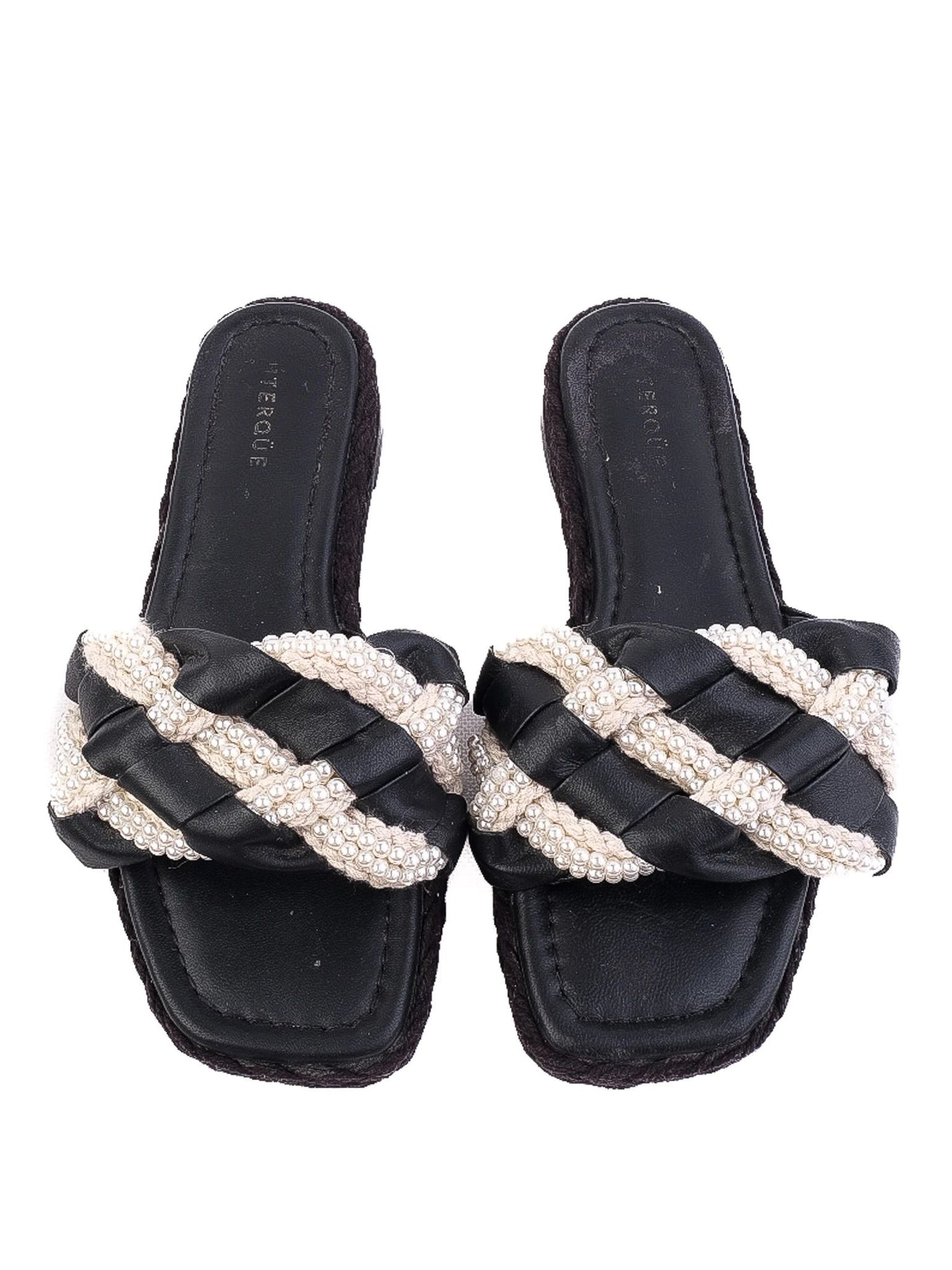 Perfect Uterque Black Leather Platform Sandals Size 36 with Pearl Details