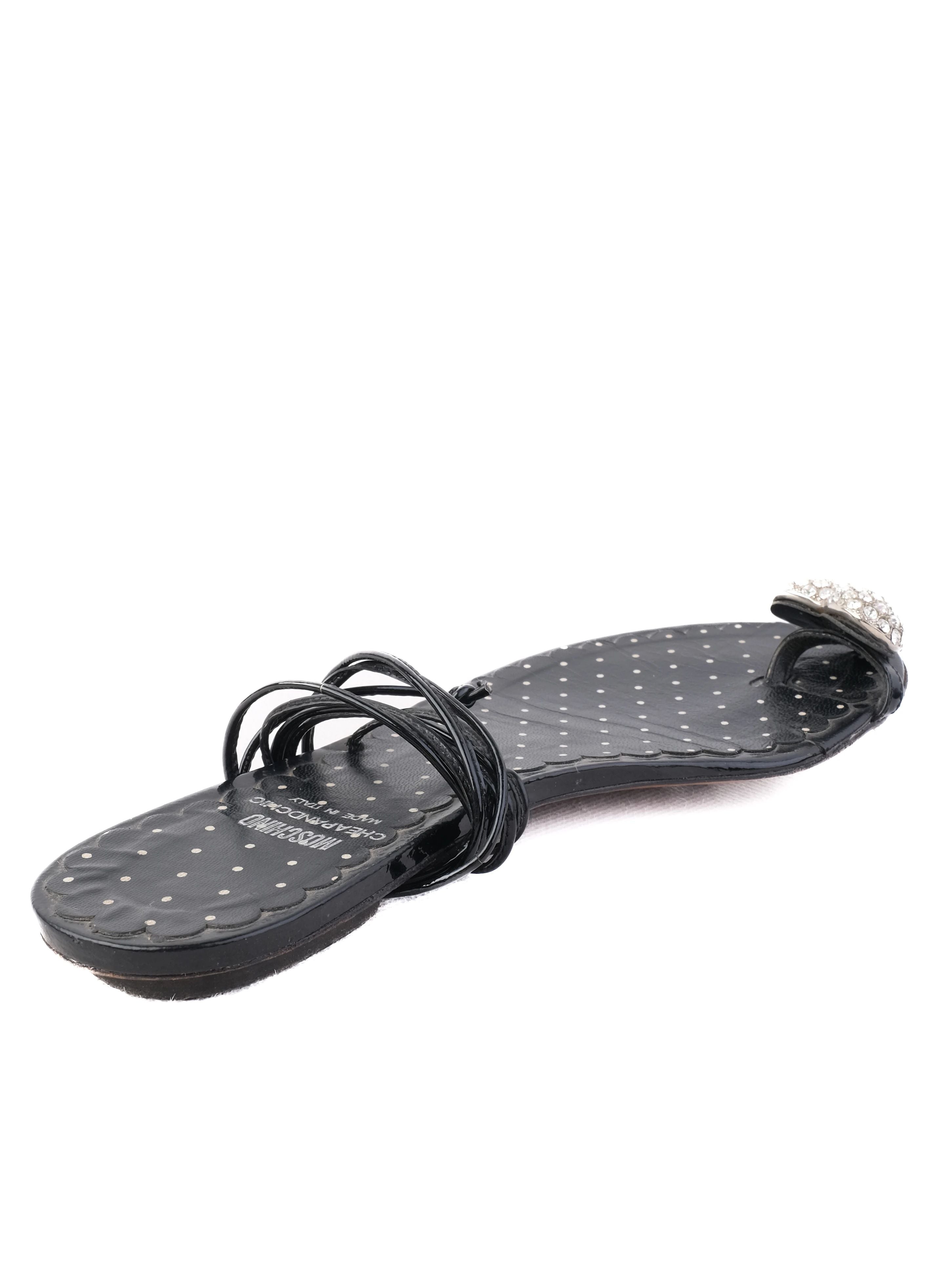 Excellent Moschino Black Leather Sandals Size 37 with Heart Embellishment