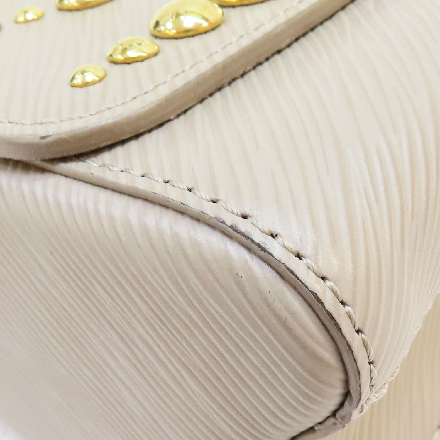 Louis Vuitton Twist Mm Rockstud Shoulder Bag Epi Leather Milktea M 24043