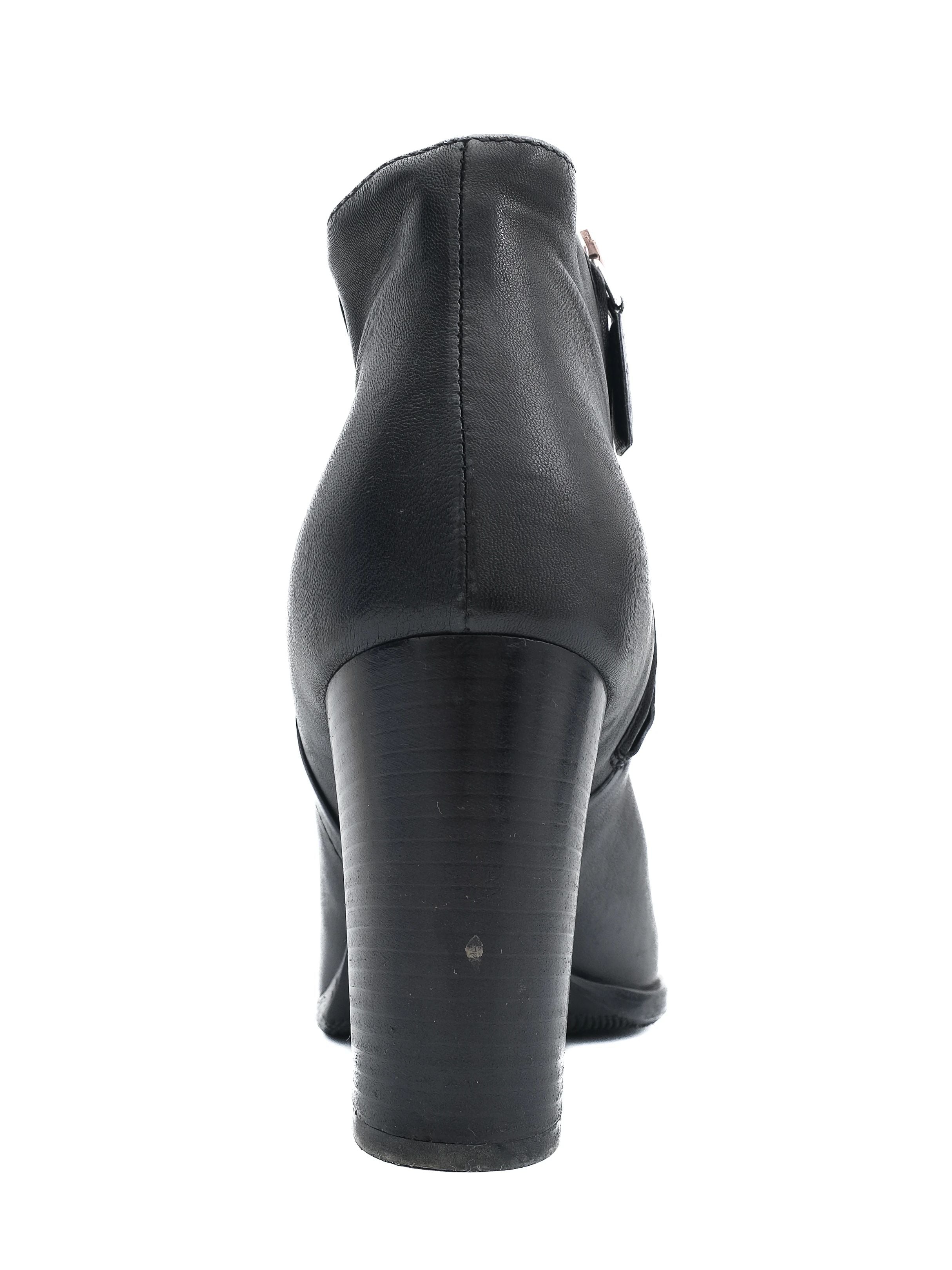 Excellent Prada Black Leather Ankle Boots Size 36.5 with Block Heel