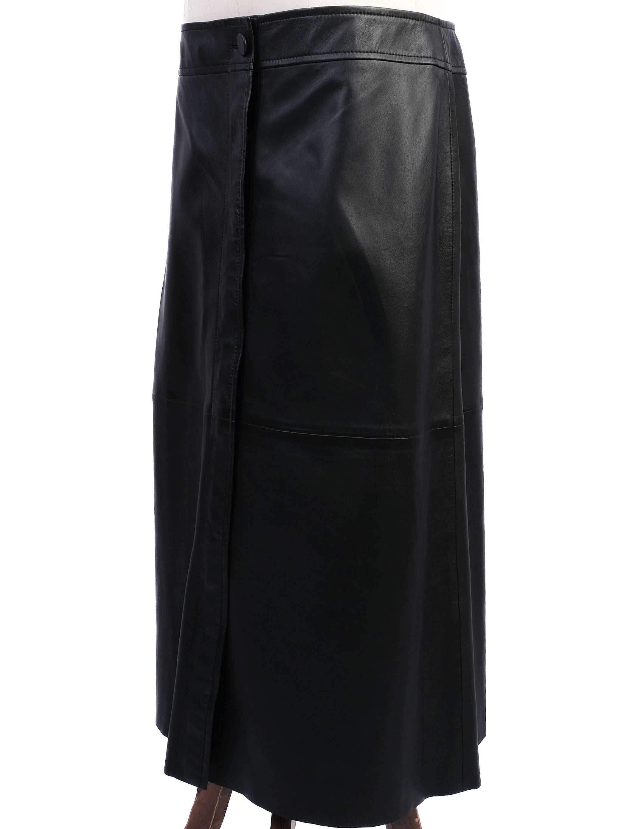 Excellent Joseph Black Leather Skirt Size L Knee-Length Design