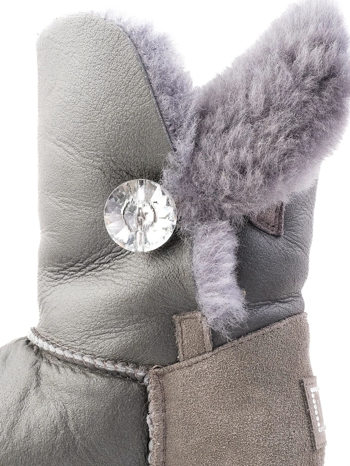 Excellent UGG Gray Leather Boots with Fuzzy Lining Size 37