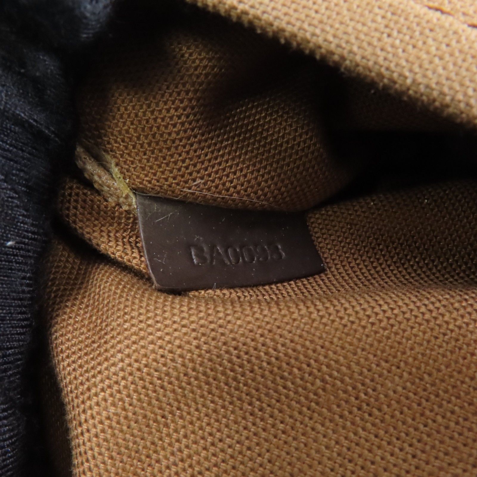 Louis Vuitton Dorsoduro Messenger, Damier Ebene