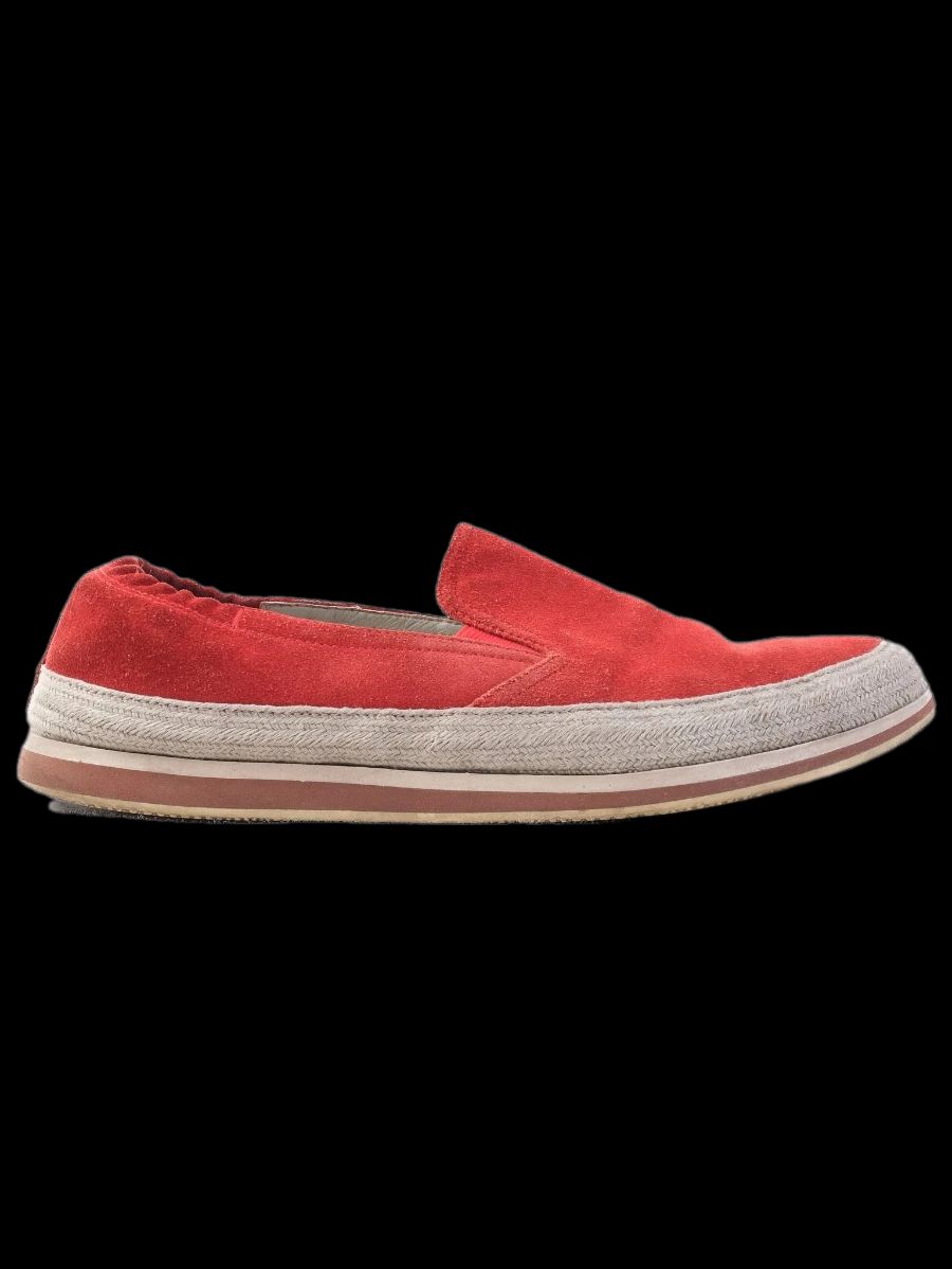 Excellent Prada Red Suede Slip-On Shoes Size 42 for Men