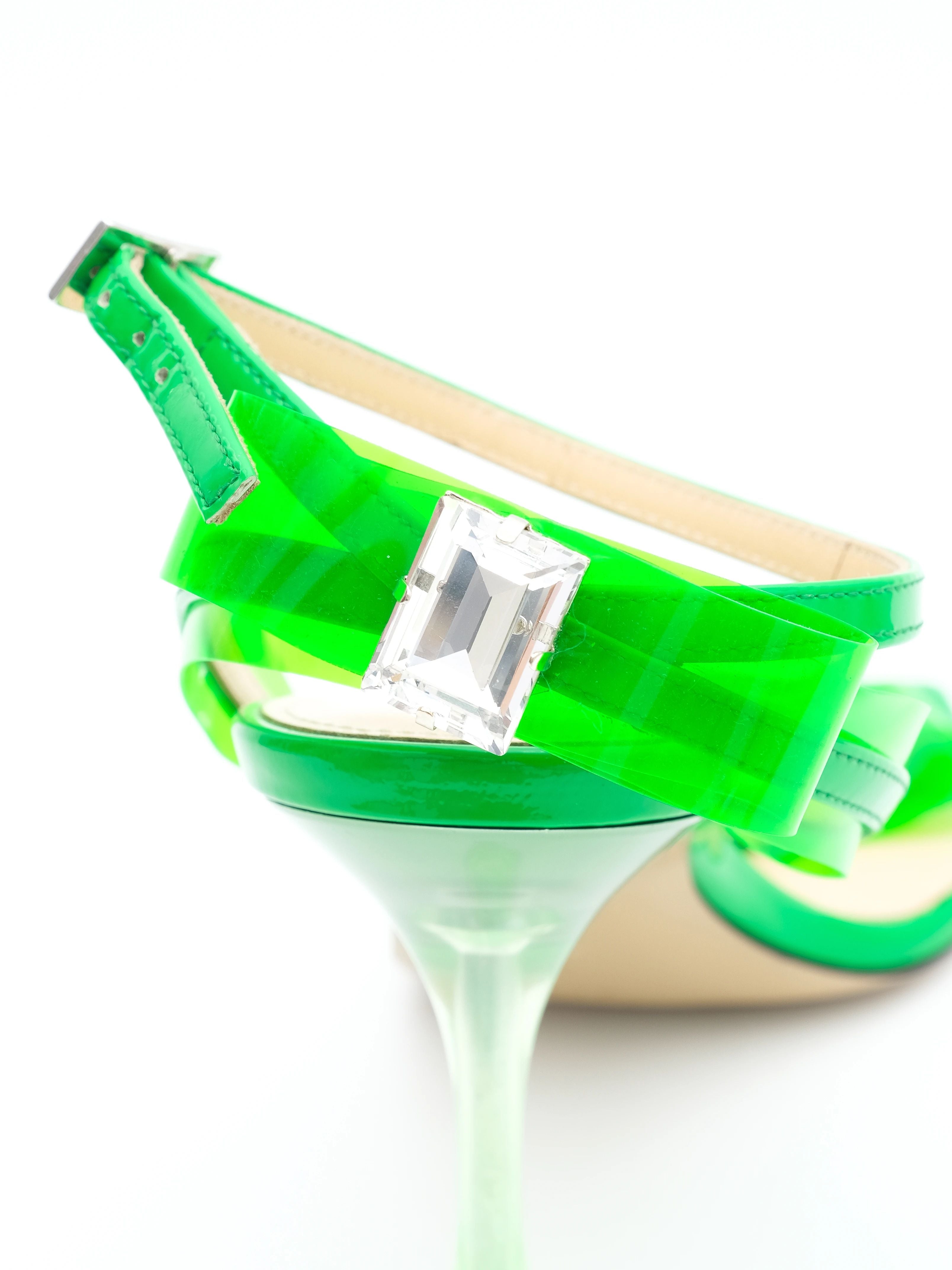 Excellent Green Leather High-Heeled Sandals Size 39 with Bows