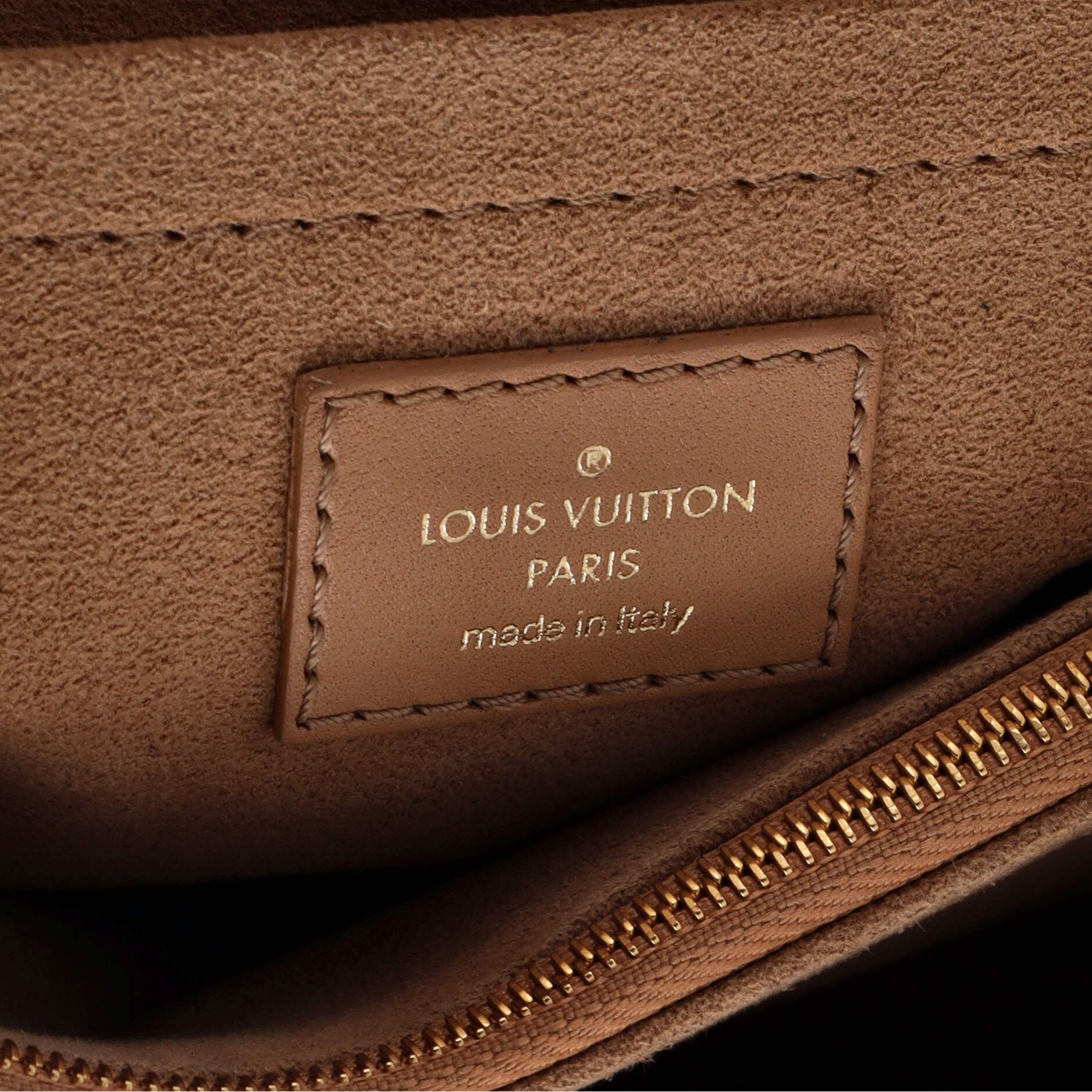 Louis Vuitton New Wave Chain Bag Nm Quilted Leather Mm