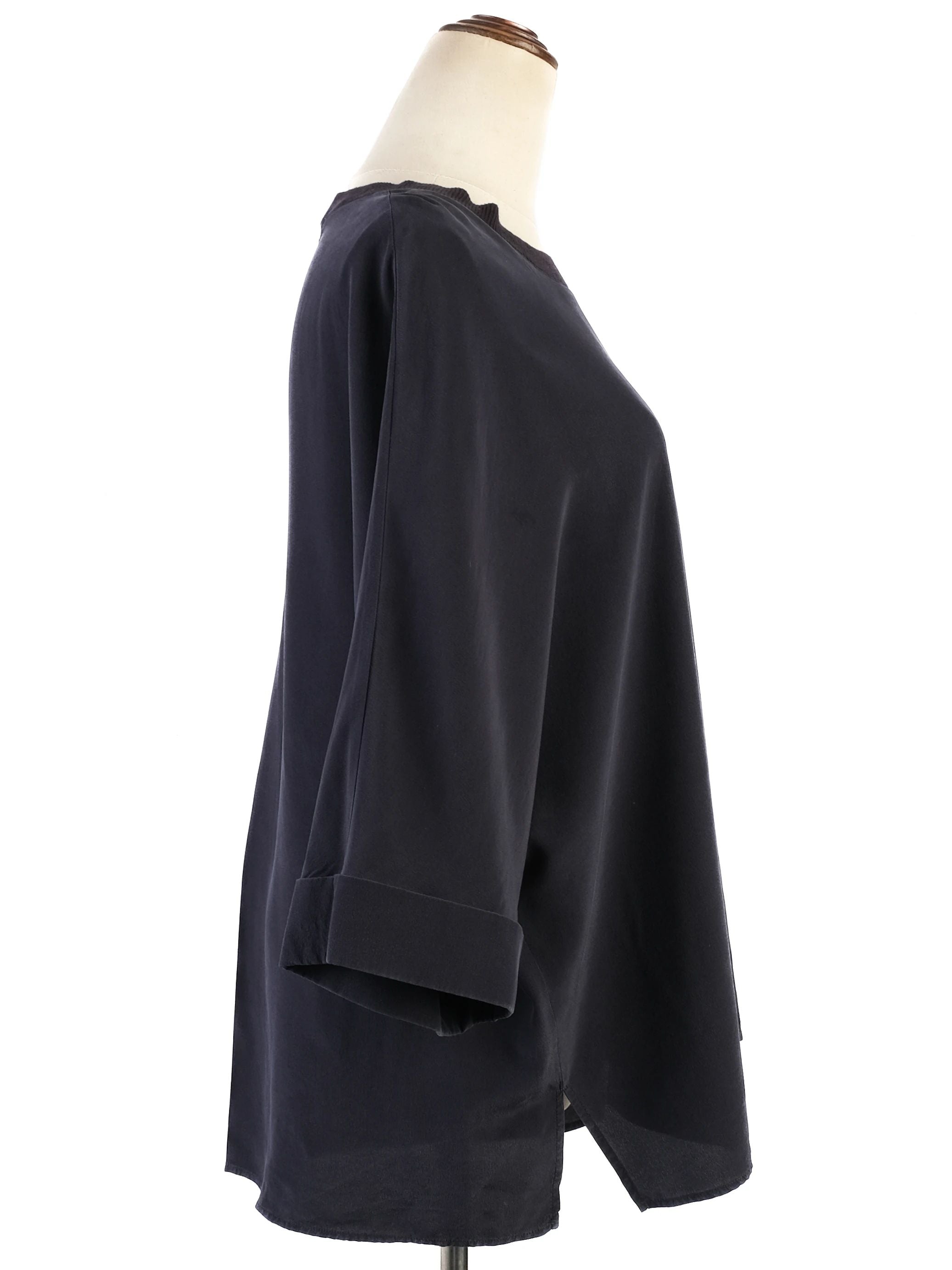 Excellent Joseph Blue Silk Top Size M with Three-Quarter Sleeves
