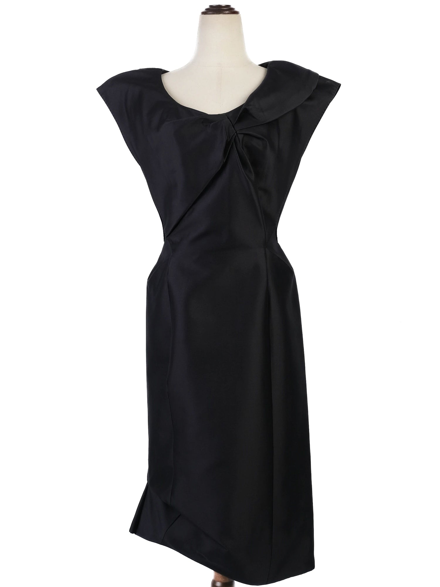 NEW Louis Vuitton Black Silk Dress Size L with Unique Collar Detail