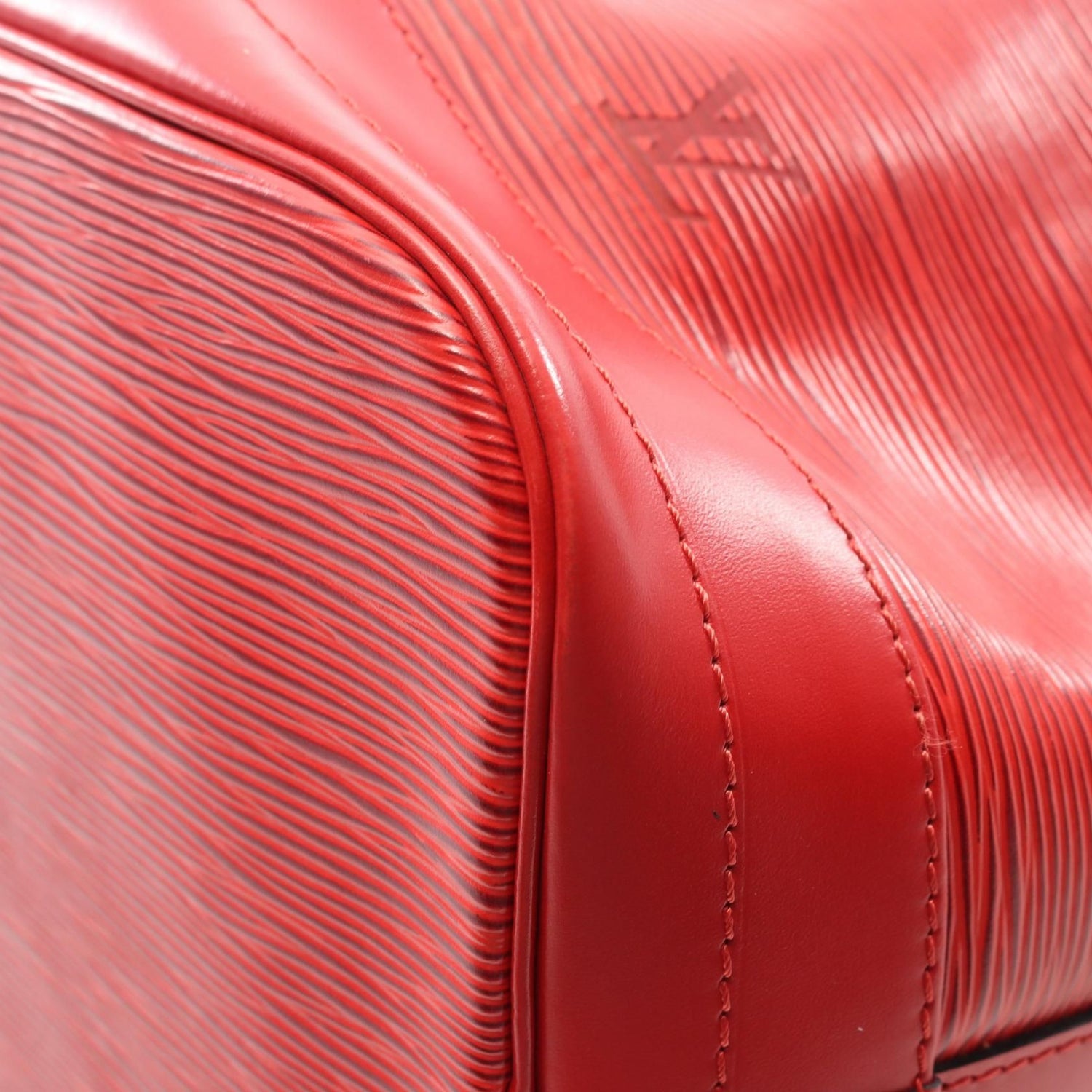 Louis Vuitton Noe Castilian Red Red Shoulder Bag M 44007