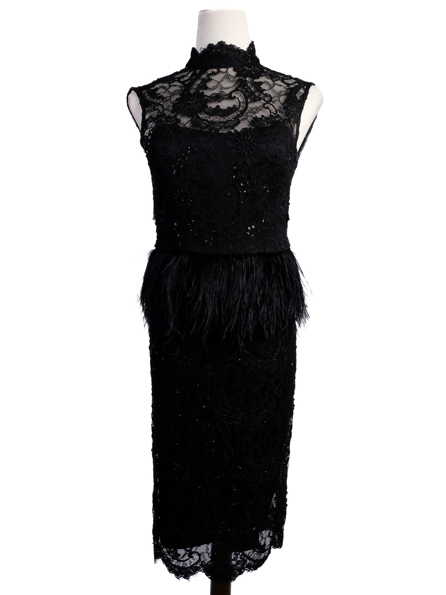 Excellent Alice+Olivia Black Silk Dress with Lace and Feathers