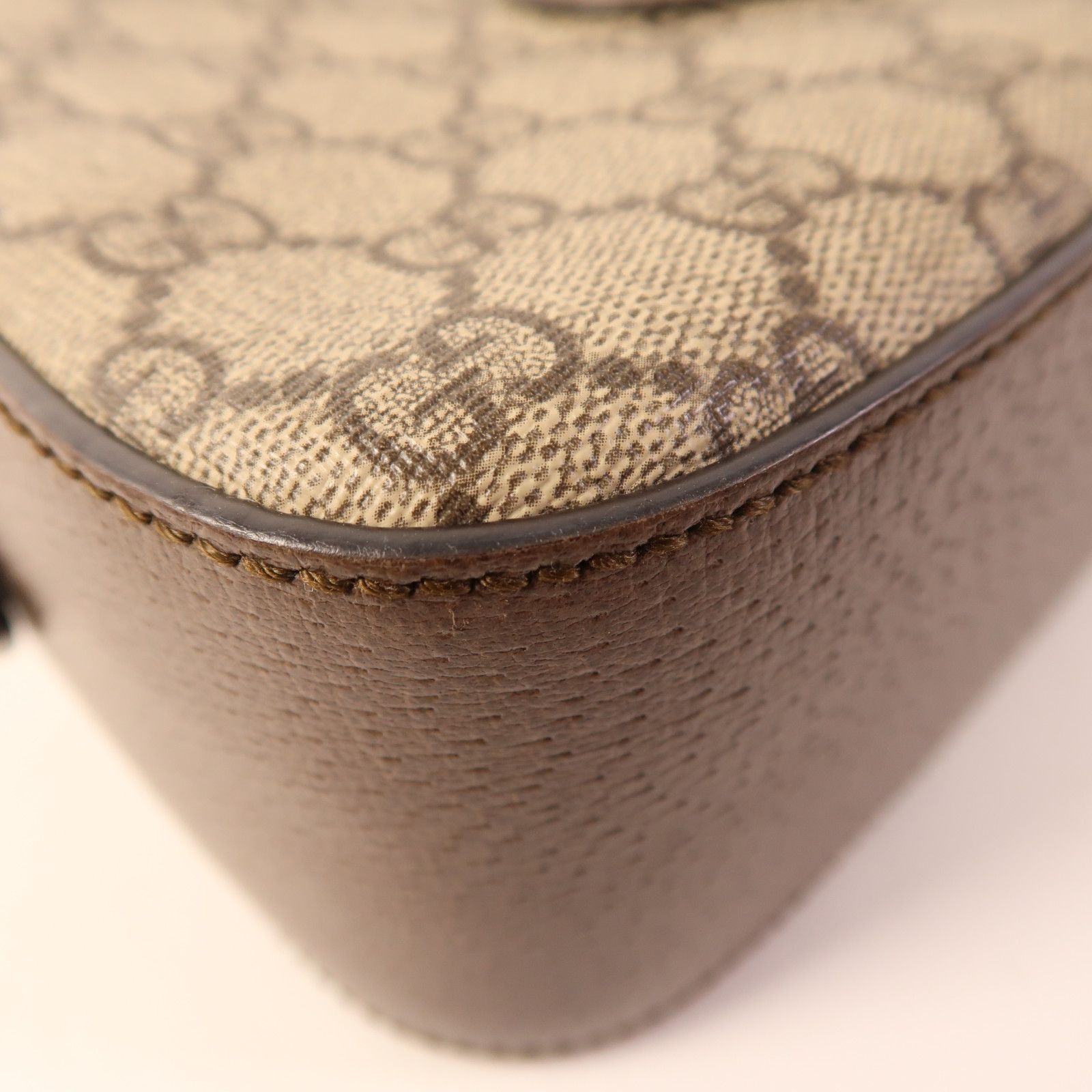 Gucci Painted Canvas Gg Supreme Messenger Gold Shoulder Bag Brown Beige/brown Pvc Coated Canvas 476466