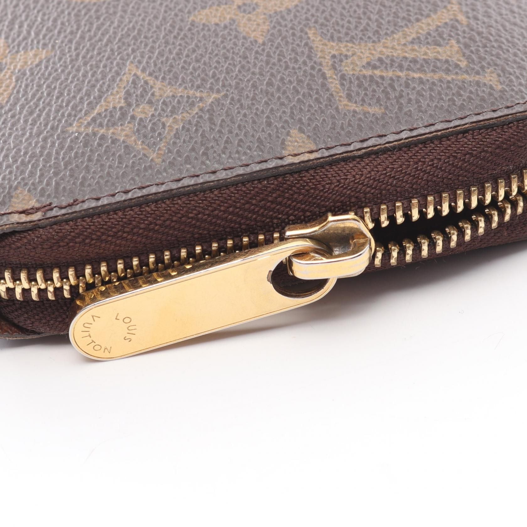 Louis Vuitton Zippy Wallet, Monogram