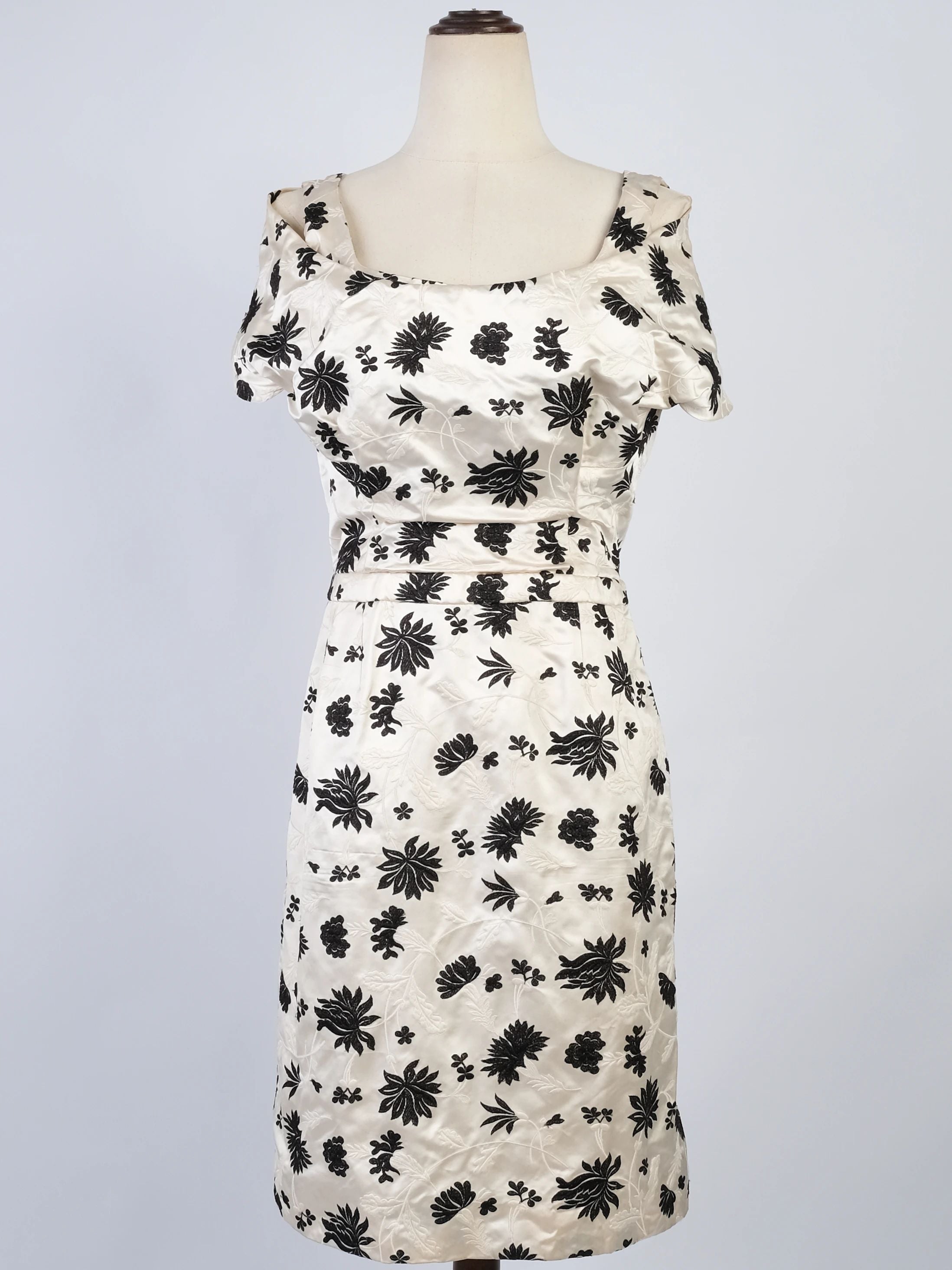 Excellent Balenciaga Cream Floral Silk Dress Size L