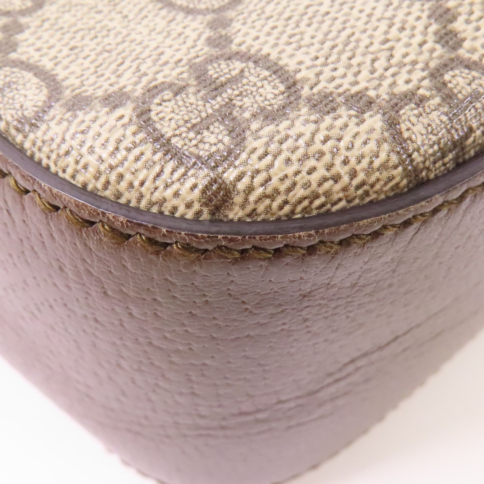 Gucci Neo Vintage Messenger, GG Supreme